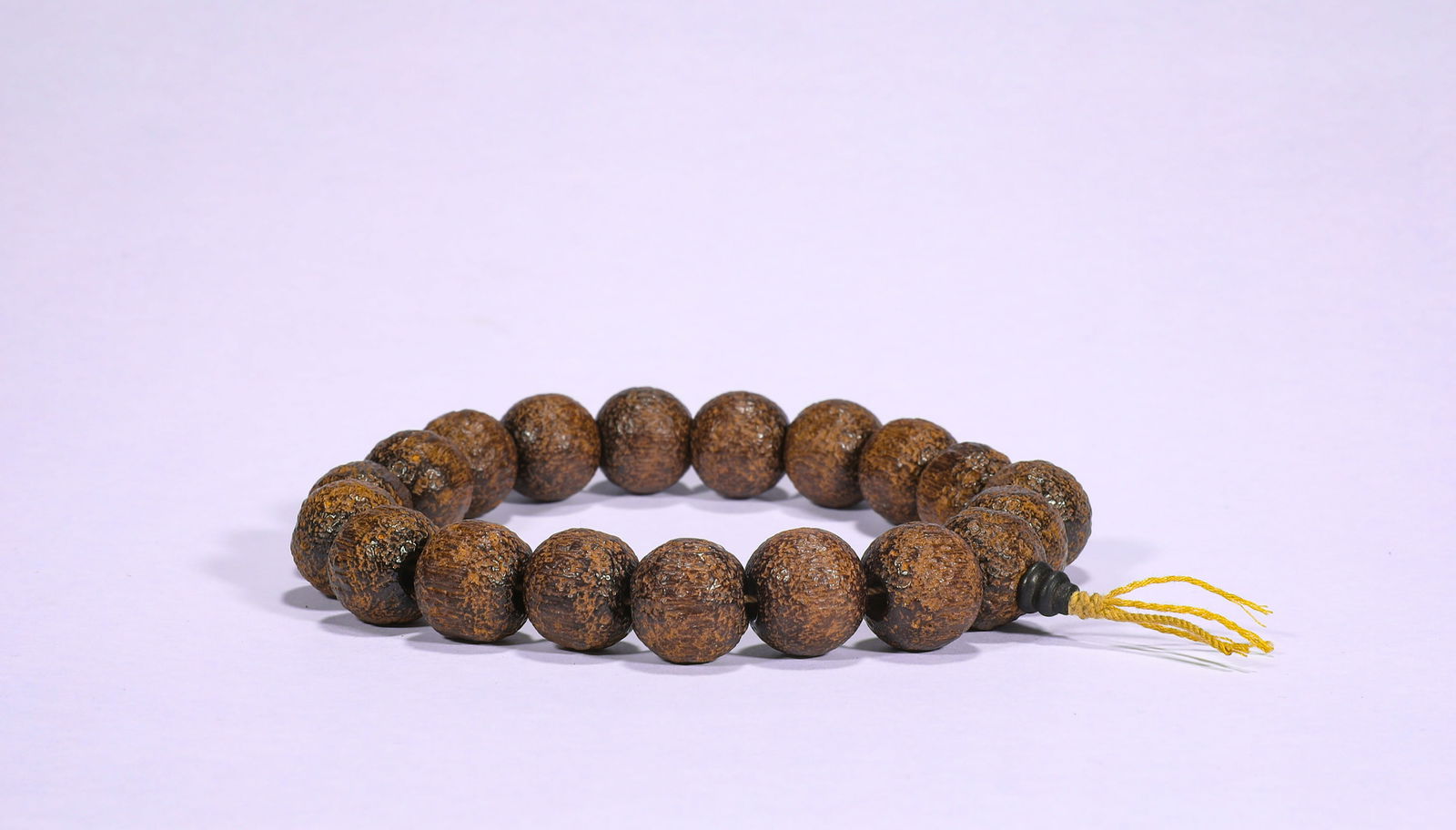 YUAN DYNASTY AGARWOOD 18-SON BUDDHA PRAYER BEADS (1 of 3)