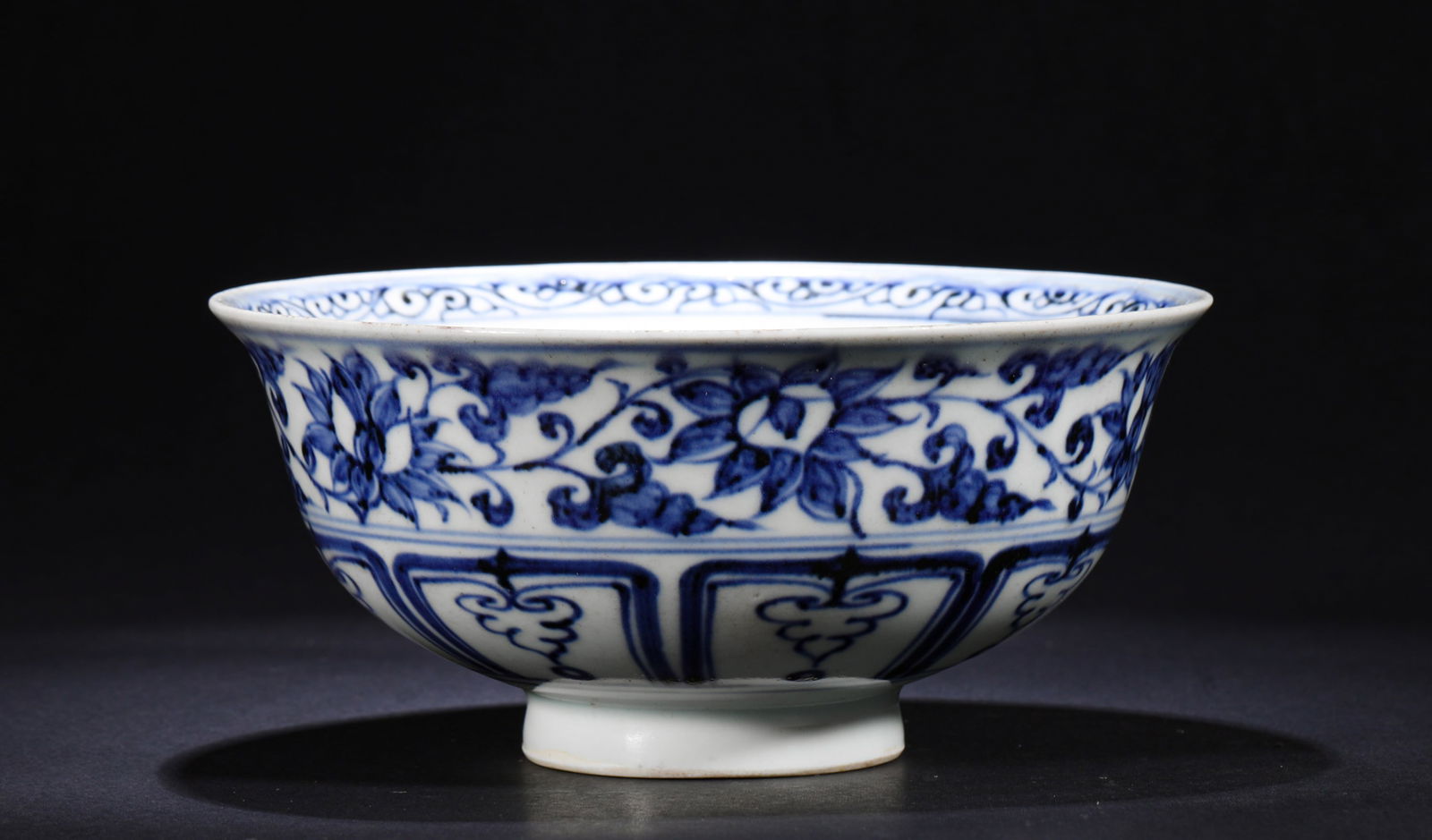 YUAN DYNASTY BLUE AND WHITE BOWLS: Name YUAN DYNASTY BLUE AND WHITE BOWLS Dimensions H:7.5cmD:16.3cm Condition Additional photographs and condition reports are available upon request as a courtesy to our clients. Any