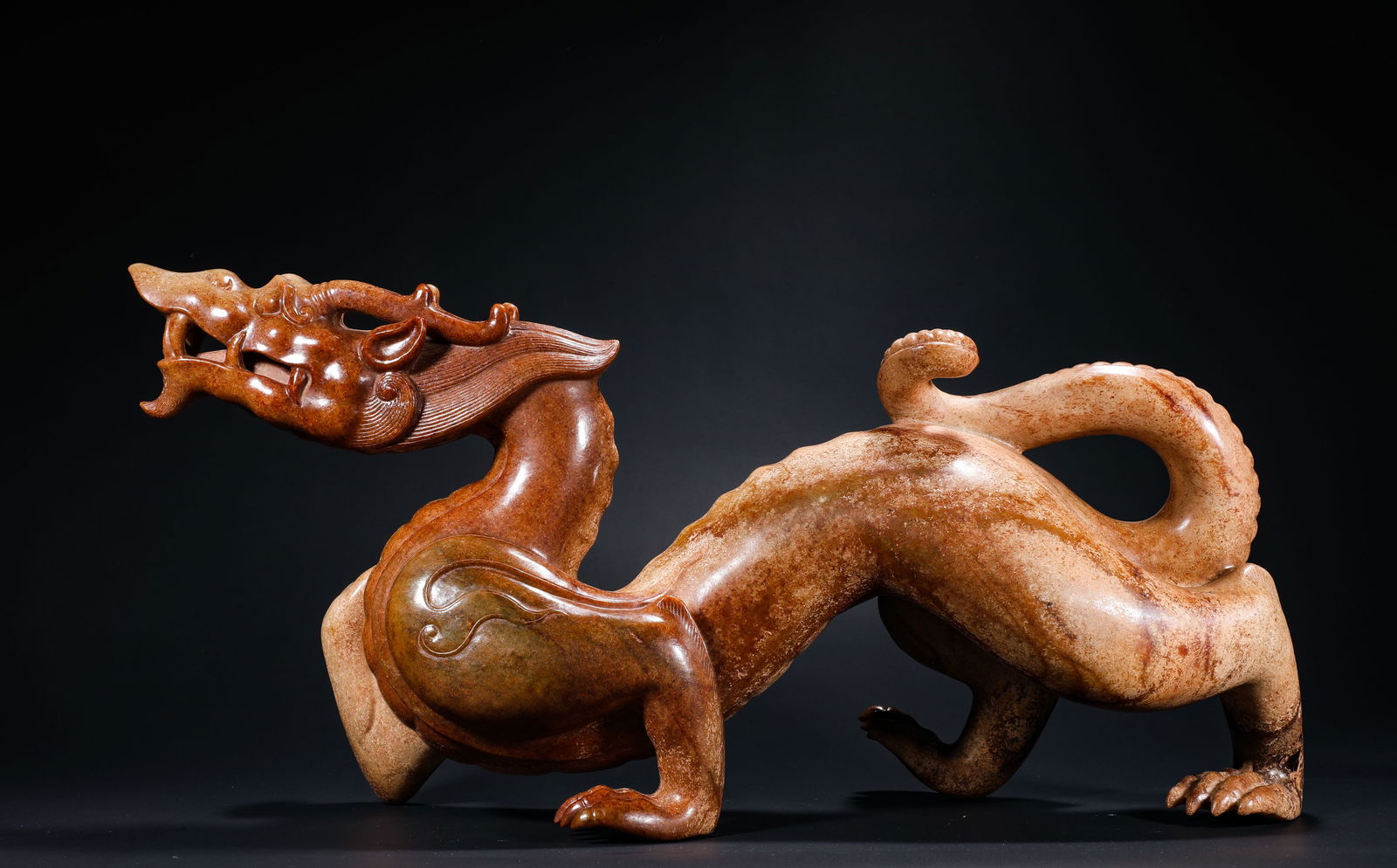 HETIAN JADE DRAGON FROM THE TANG DYNASTY (1 of 11)