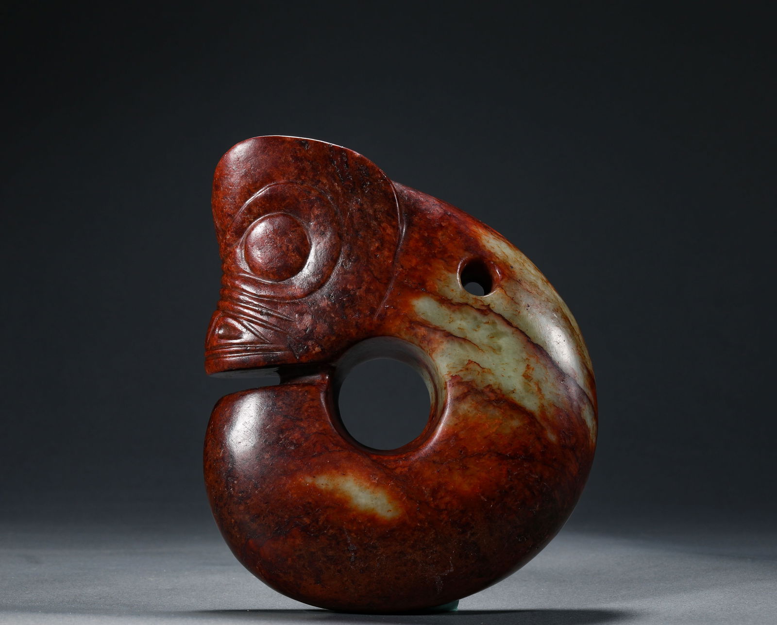 RED MOUNTAIN PERIOD JADE PIG-DRAGON (1 of 8)