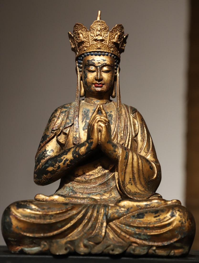 A GILDED BRONZE STATUE OF THE BODHISATTVA DI ZANG, QING DYNASTY: Name A GILDED BRONZE STATUE OF THE BODHISATTVA DI ZANG, QING DYNASTY Dimensions H:22cmL:16cm W:12cm.Weight:1900g Condition Additional photographs and condition reports are available