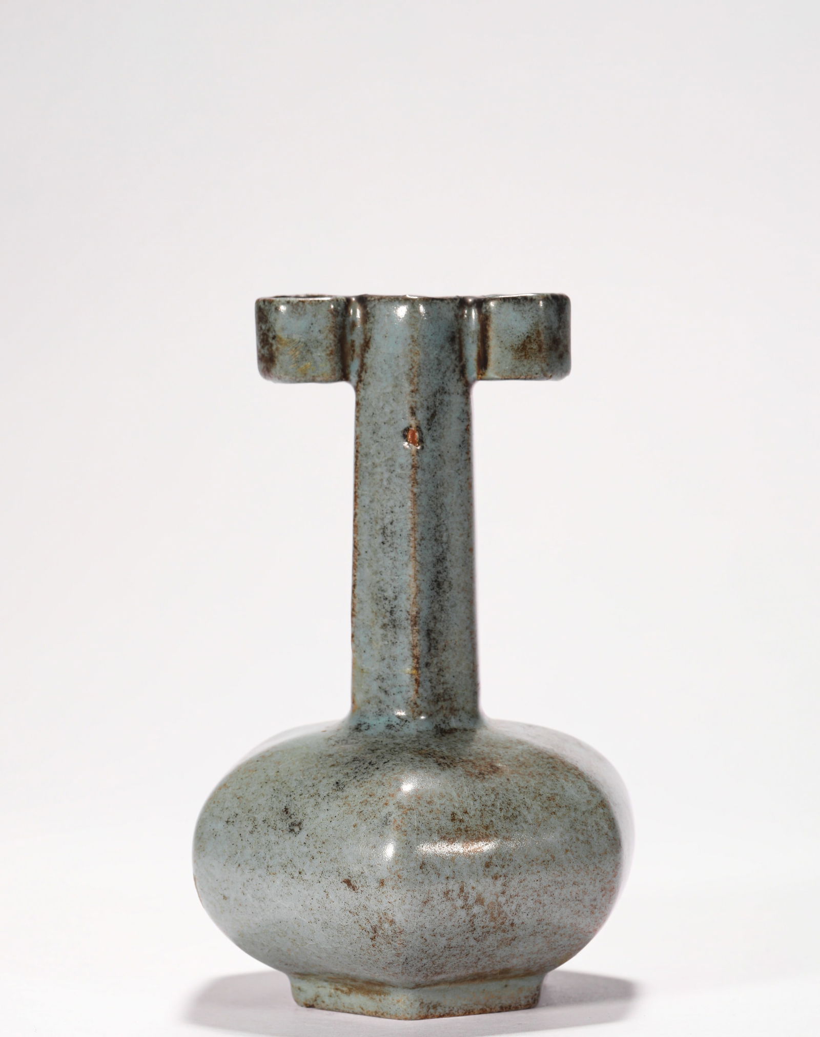 QING DYNASTY, JUN KILN PORCELAIN: Name QING DYNASTY, JUN KILN PORCELAIN Dimensions H:12.5cm,W:7.5cm Condition Additional photographs and condition reports are available upon request as a courtesy to our clients. Any