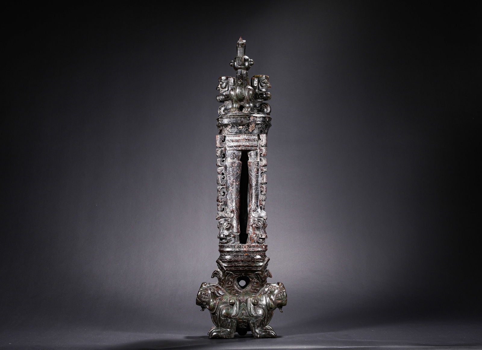 HETIAN JADE INCENSE FROM THE XIA DYNASTY: Name HETIAN JADE INCENSE FROM THE XIA DYNASTY Dimensions H:51cm W:15.5cm Weight:5480g Condition Additional photographs and condition reports are available upon request as a courte