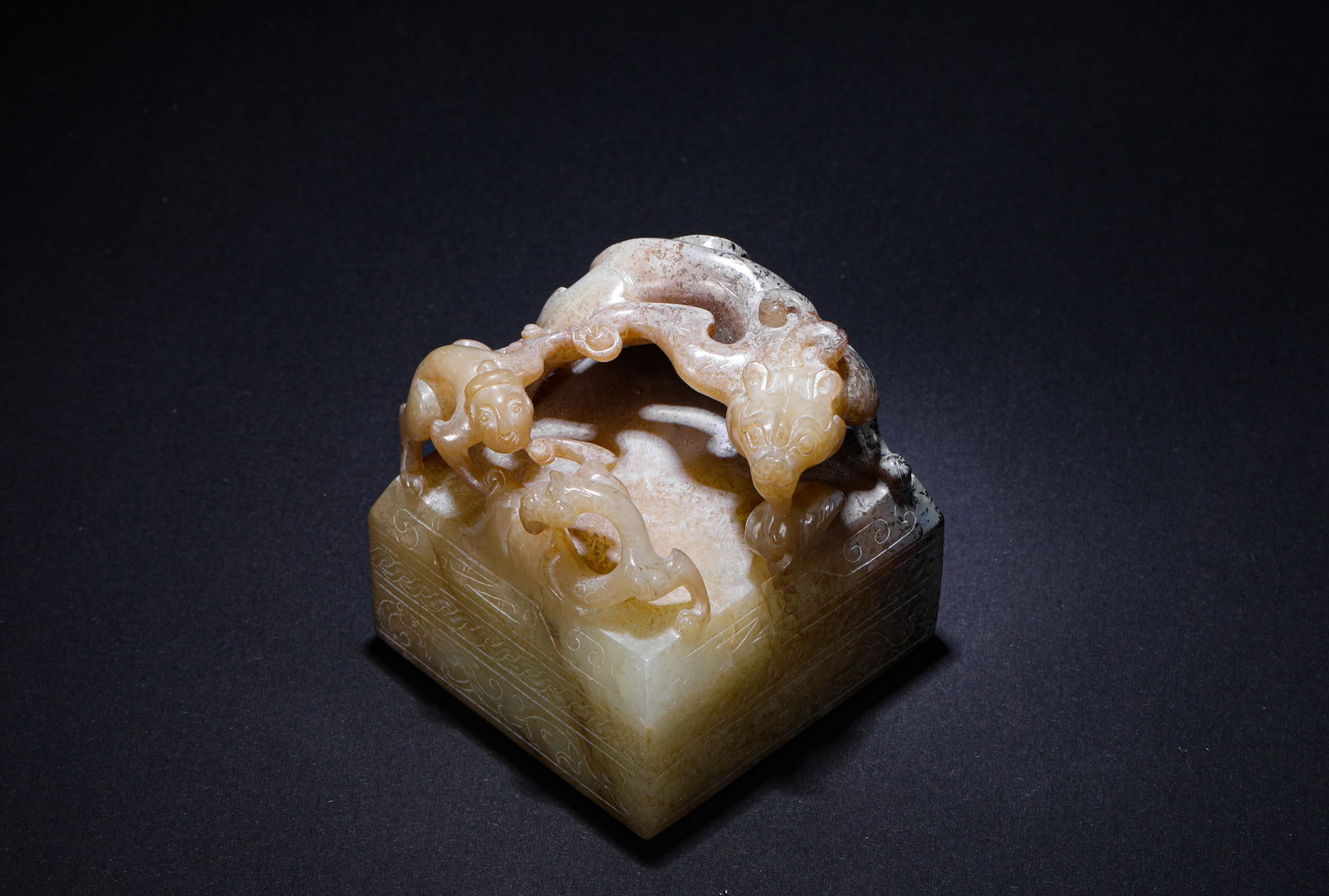 HETIAN JADE SEAL OF THE HAN DYNASTY (1 of 8)