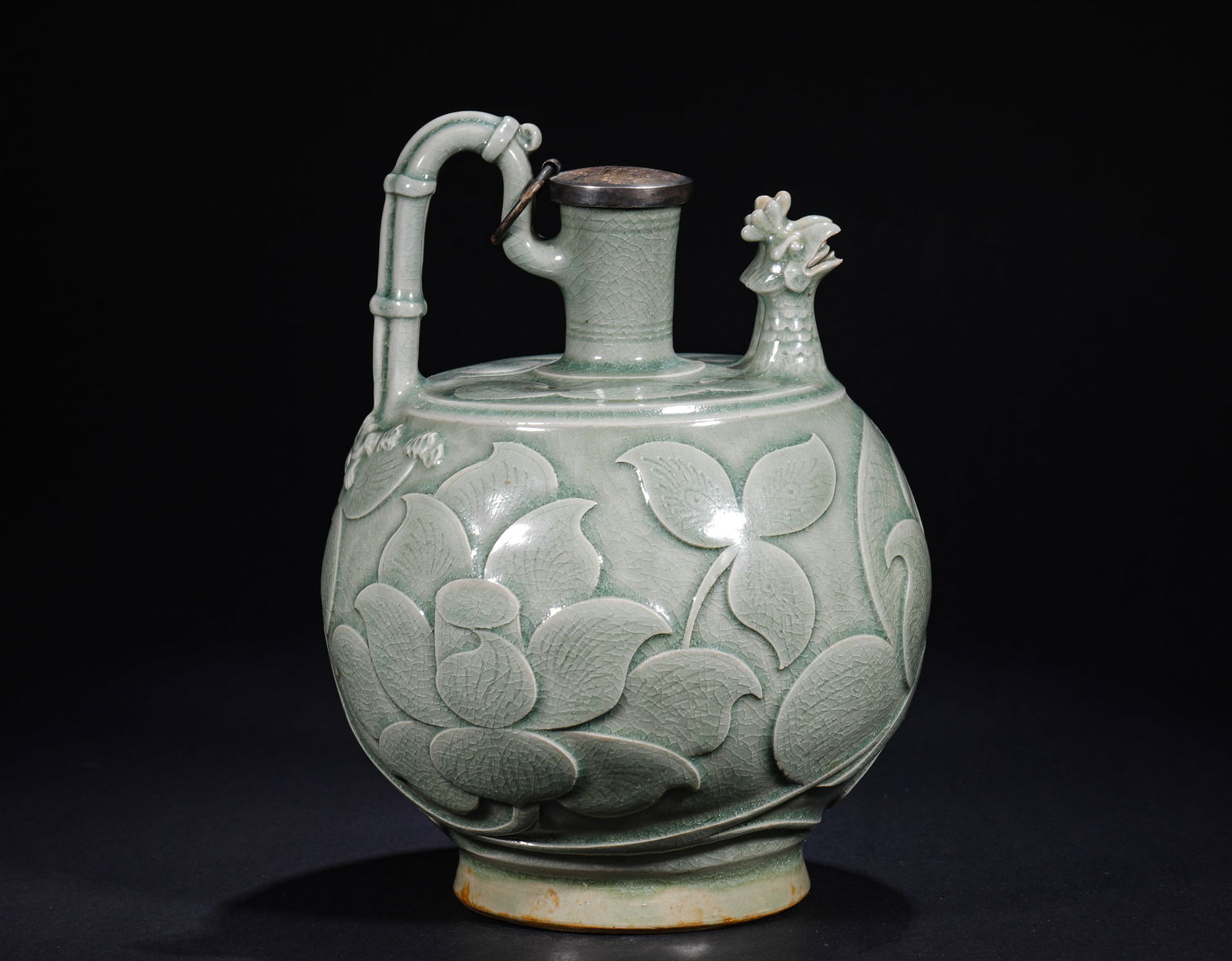 NORTHERN SONG DYNASTY YAOZHOU KILN CELADON ENGRAVED PHOENIX-HEAD TEAPOT (1 of 8)