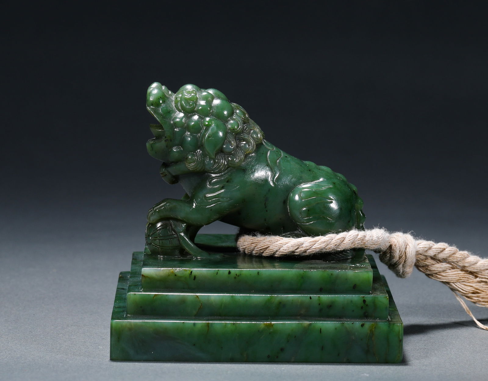 QING DYNASTY, QIANLONG HETIAN JADE SEAL (1 of 6)