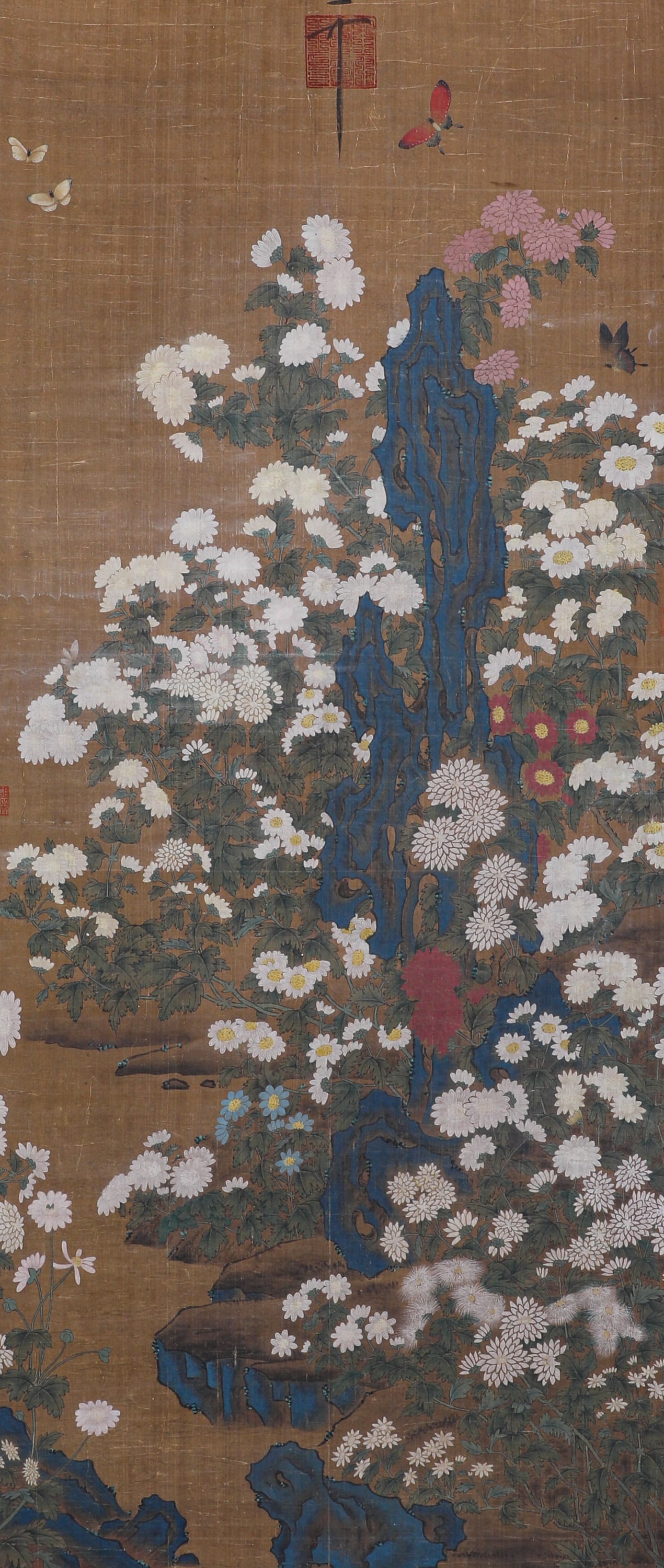 SONG DYNASTY, SONGHUIZONG (1082-1135) STONE APPRECIATION, CHRYSANTHEMUMS, BUTTERFLIES, FINE VERTICAL: Name SONG DYNASTY, SONGHUIZONG (1082-1135) STONE APPRECIATION, CHRYSANTHEMUMS, BUTTERFLIES, FINE VERTICAL SCROLL ON SILK Dimensions H: 160 CM; W: 70 CMSON G HUIZON G IN THE LATE PERIOD OF A FLOWER