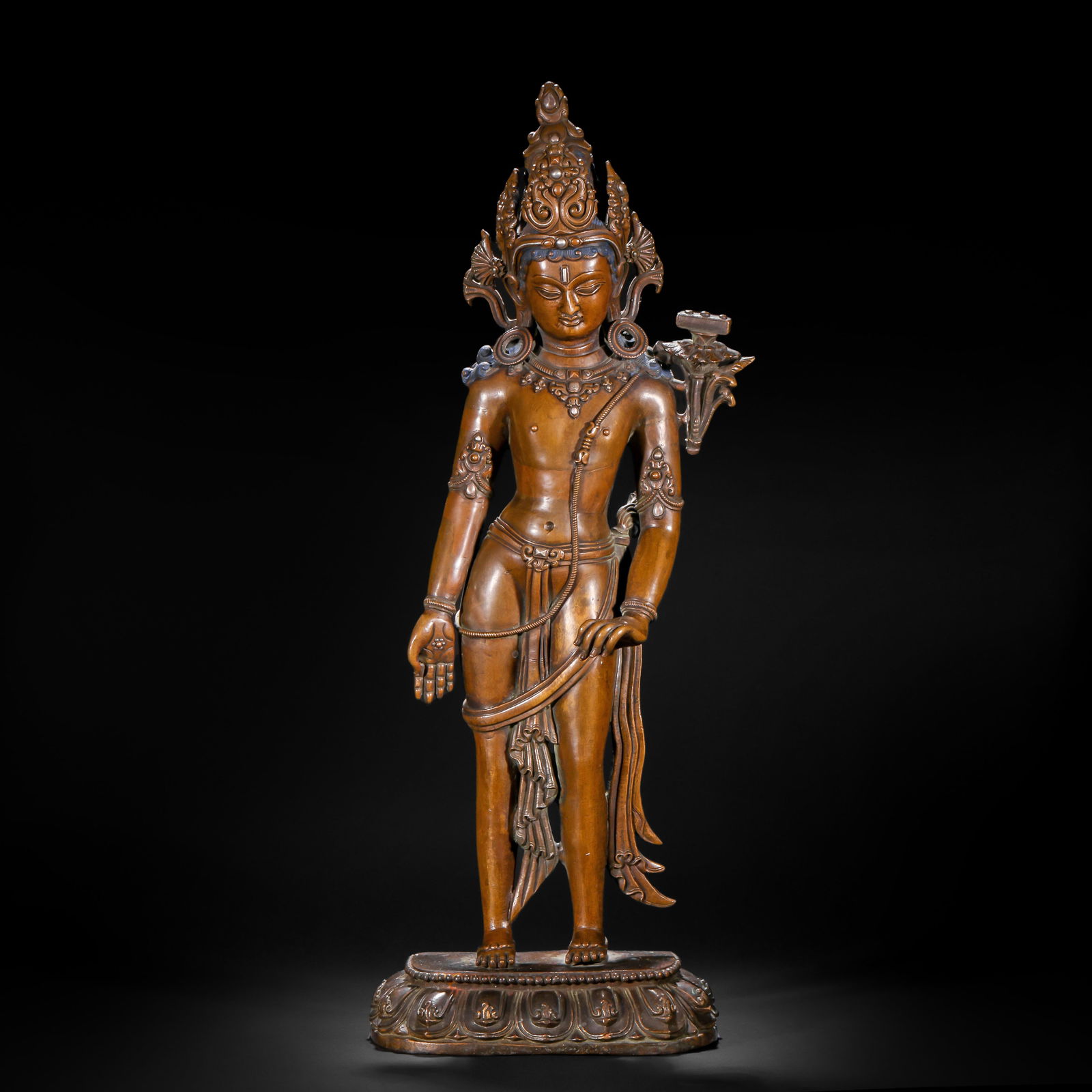 A 13TH-CENTURY ALLOY BRONZE STATUE OF GUANYIN (1 of 15)