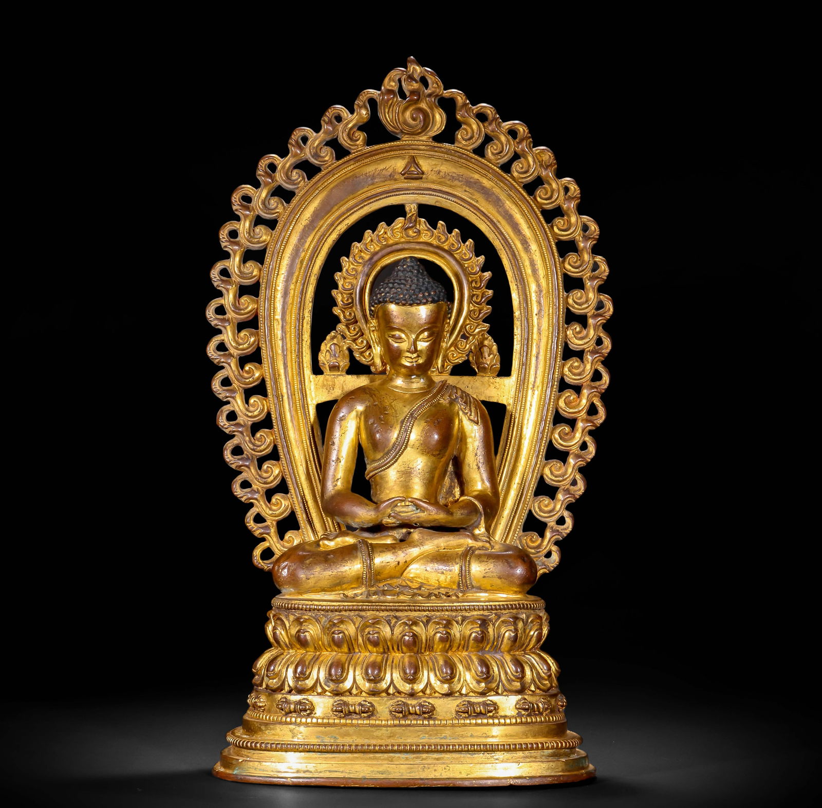 15TH-CENTURY GILDED BRONZE STATUE OF THE GREEN TARA BUDDHA: Name 15TH-CENTURY GILDED BRONZE STATUE OF THE GREEN TARA BUDDHA Dimensions H: 37 CM; W: 22 CM; WEI GHT: 5650 G Condition Additional photographs and condition reports are available upon request