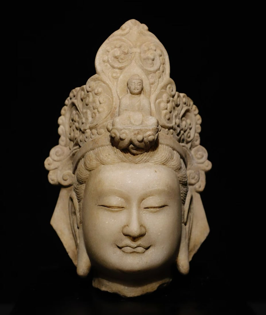 TANG DYNASTY WHITE MARBLE GUANYIN HEAD (1 of 8)