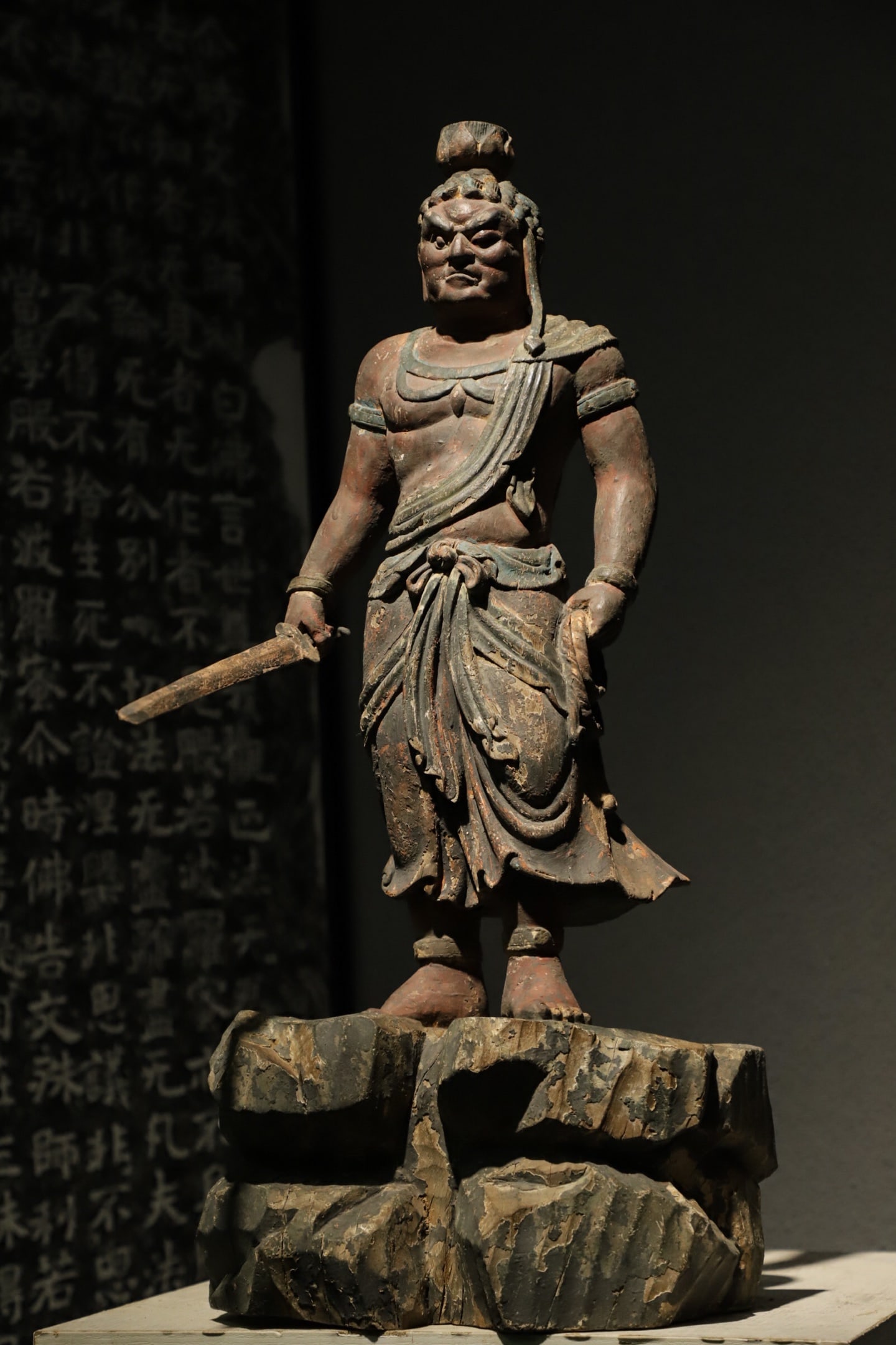 A STATUE OF THE MING KING OF THE TANG DYNASTY (1 of 8)