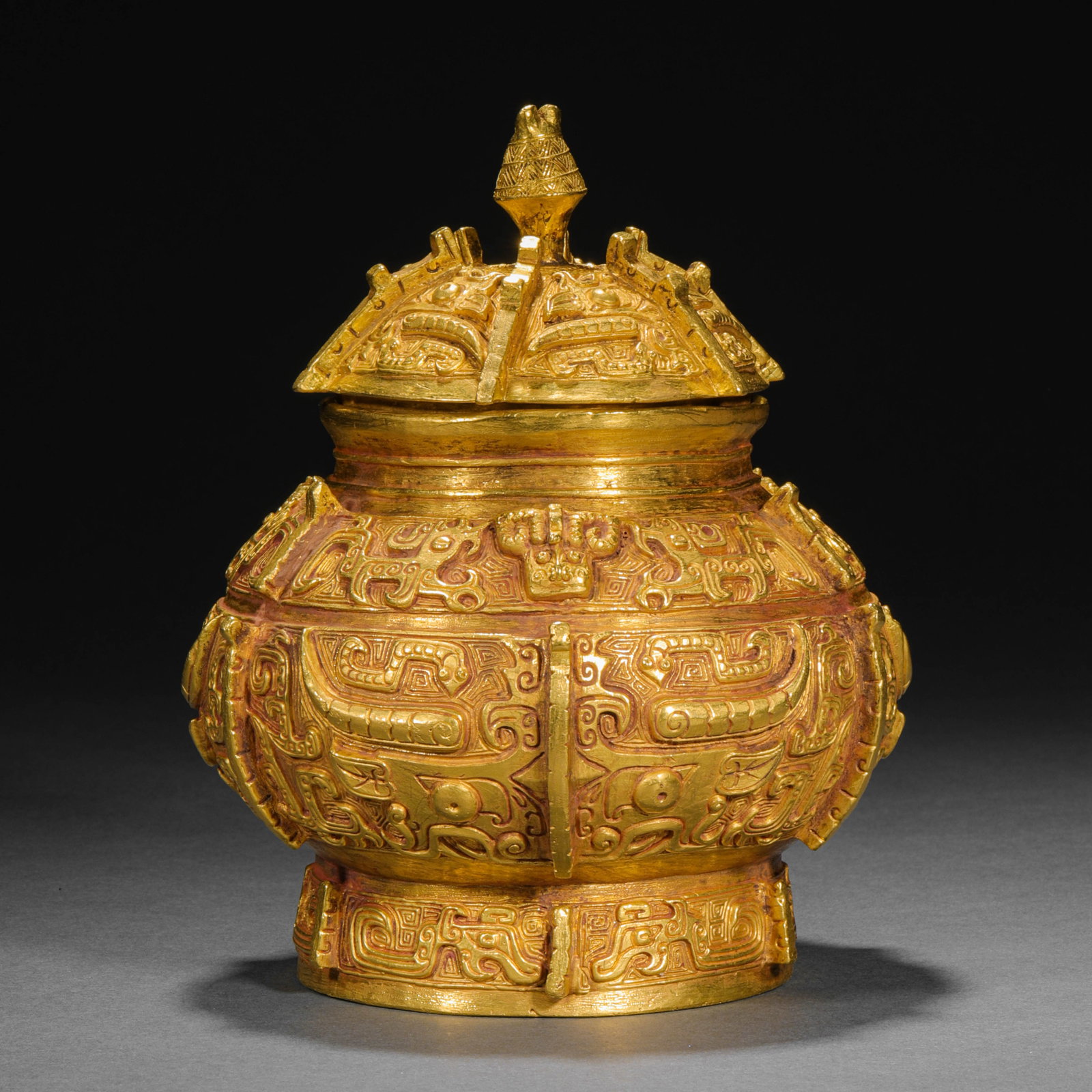GOLD ANIMAL-PATTERNED VASES FROM THE MING DYNASTY OR EARLIER (1 of 14)