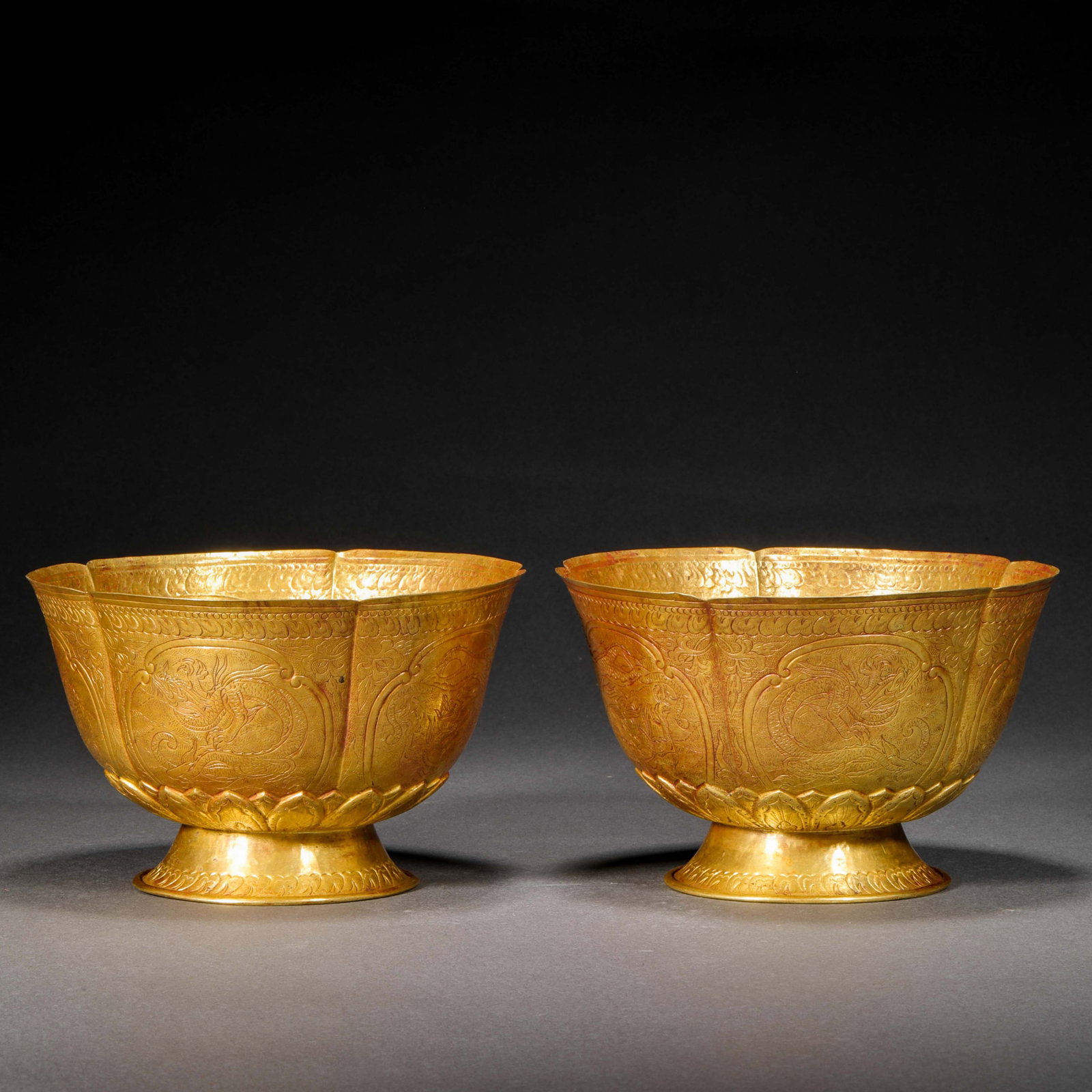 GOLD BOWL WITH PHOENIX-PATTERNED PATTERNS BEFORE THE MING DYNASTY (1 of 13)