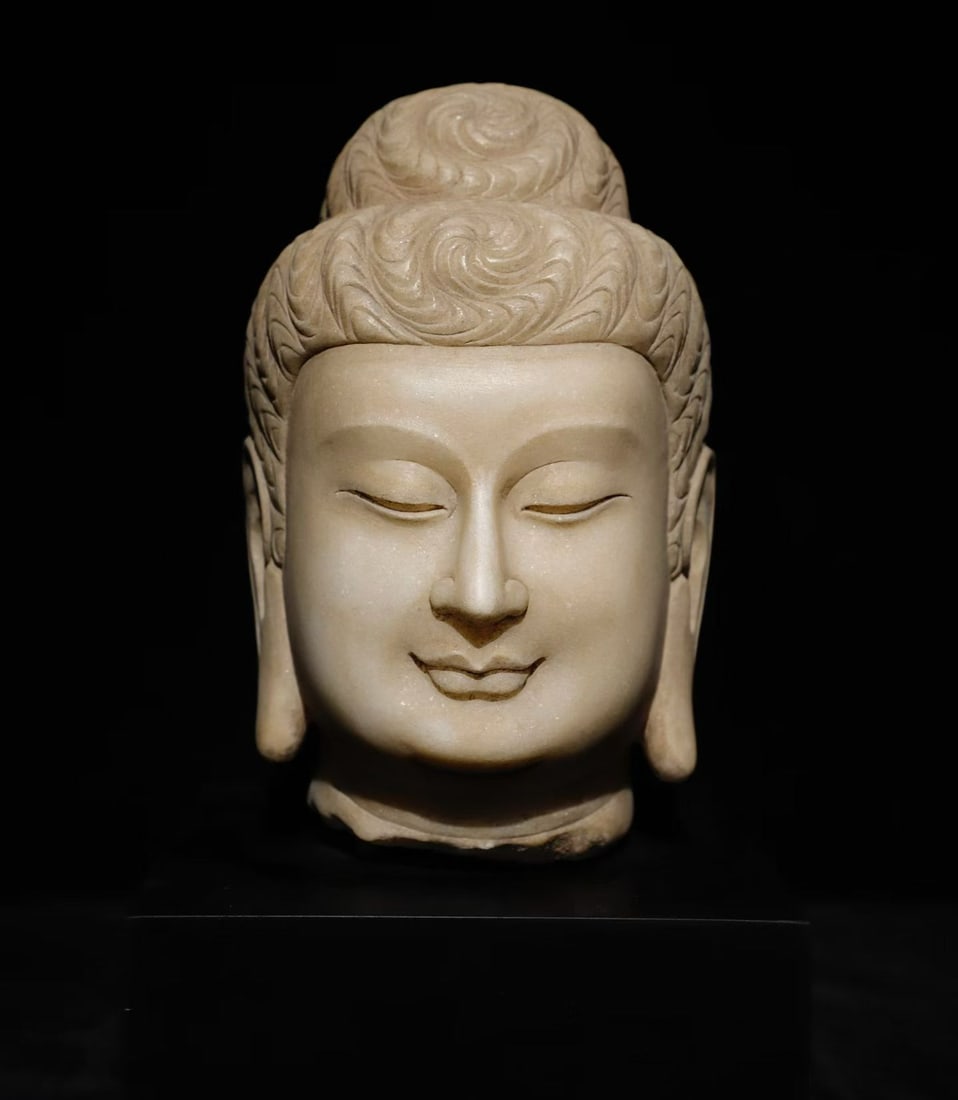TANG DYNASTY WHITE MARBLE BUDDHA HEAD (1 of 6)