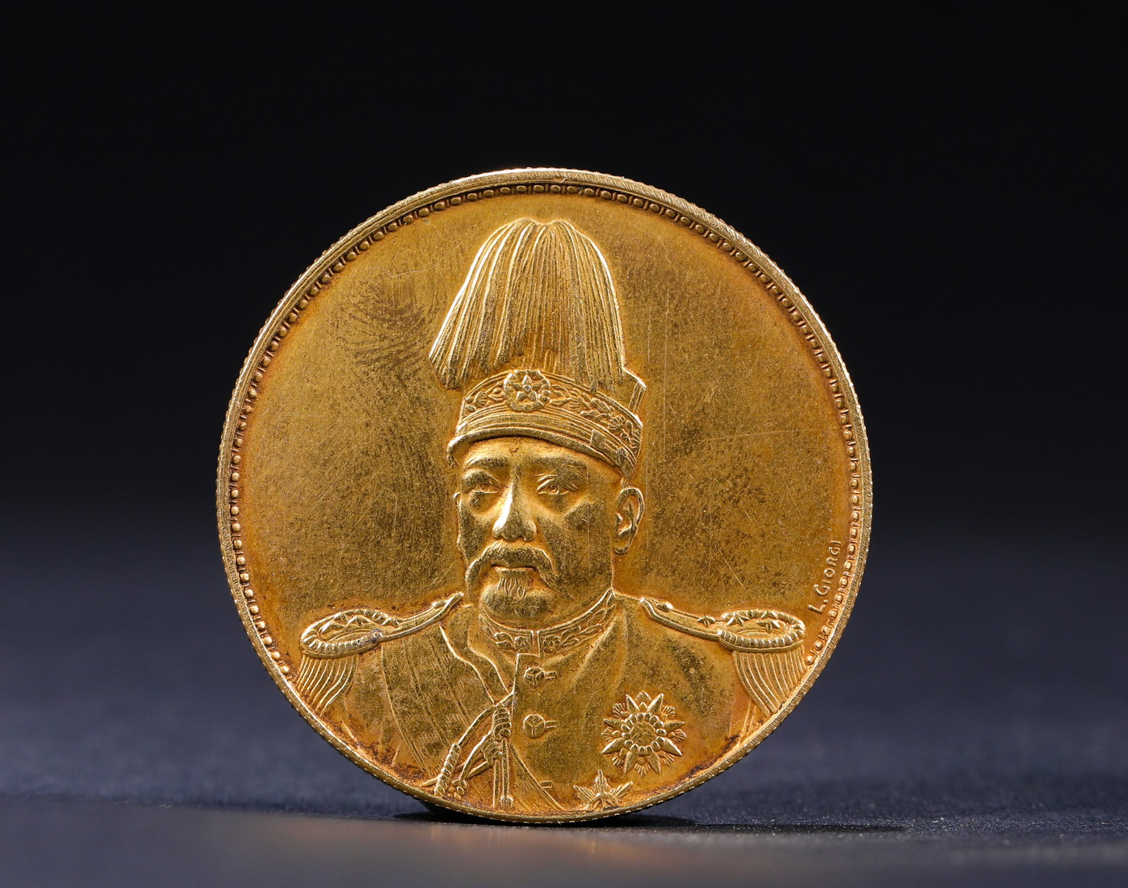 YUAN SHIKAI PORTRAIT HONG XIAN ERA FLYING DRAGON SILVER GILT GOLD COIN (1 of 3)