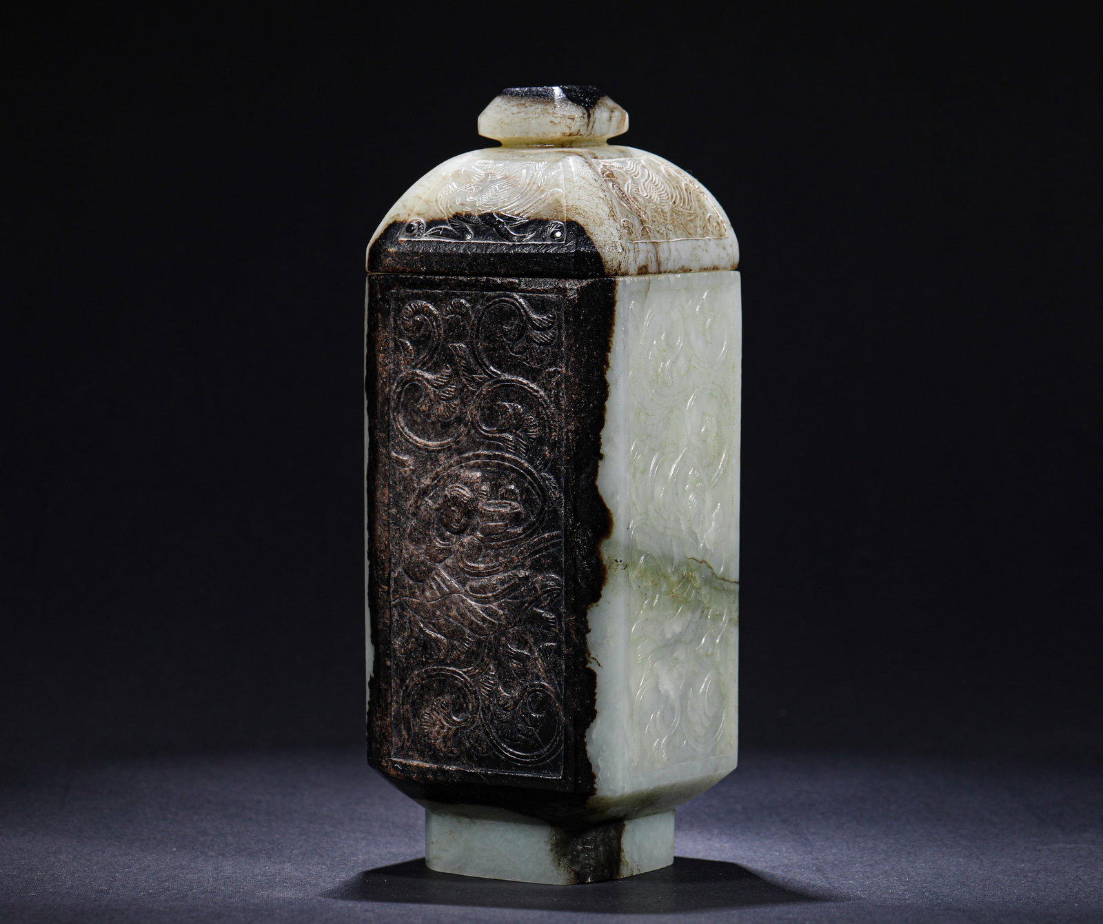 HAN DYNASTY HETIAN JADE EMBOSSED CHILONG PATTERN SQUARE VASE (1 of 9)