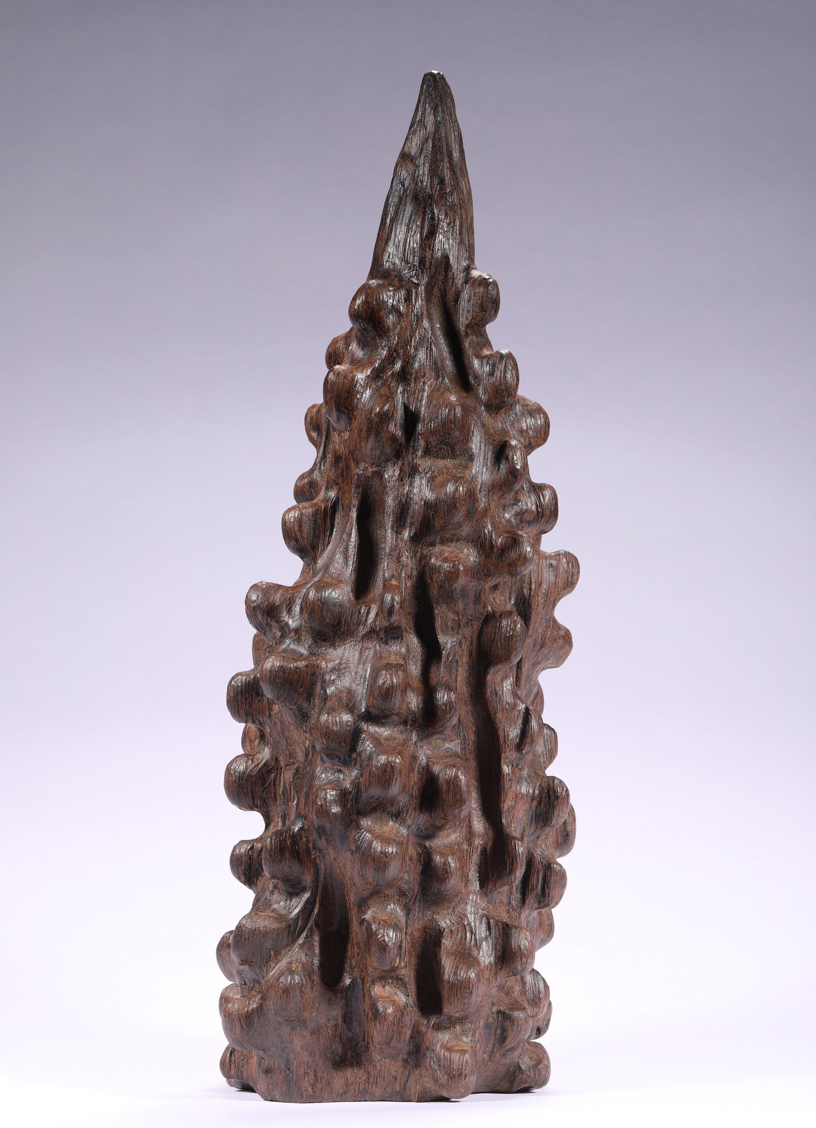 QING DYNASTY QINAN AGARWOOD MOUNTAIN: Name QING DYNASTY QINAN AGARWOOD MOUNTAIN Dimensions H:40cmW:14cmWeight:1670g Condition Additional photographs and condition reports are available upon request as a courtesy to ou