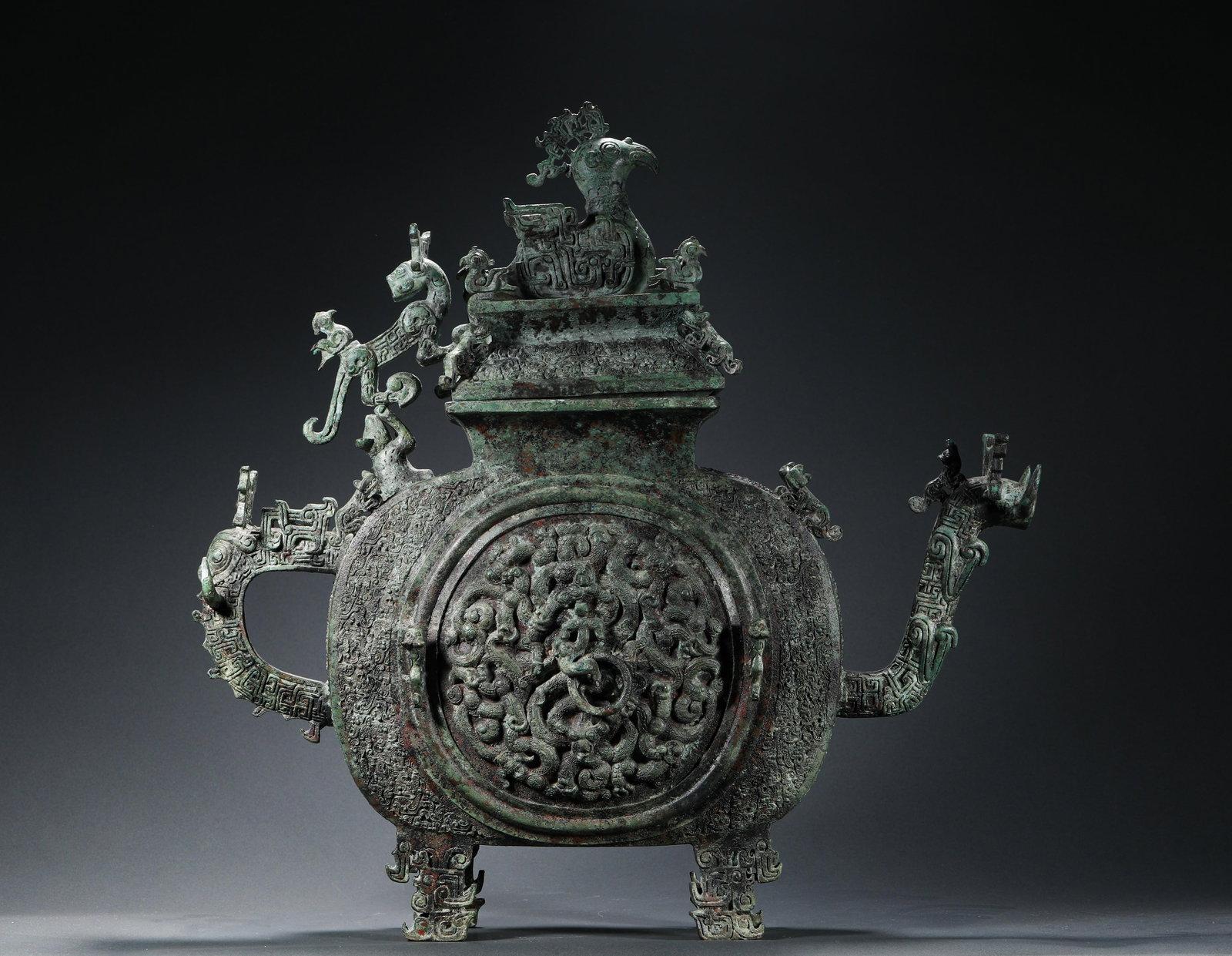 BRONZE PHOENIX COVERED SQUARE YI FROM THE WESTERN ZHOU PERIOD (1 of 12)