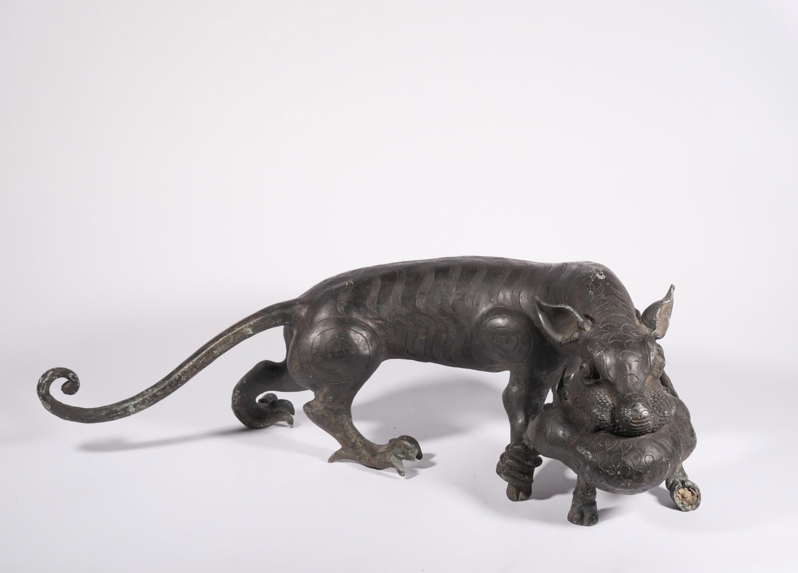 COPPER BITE BEASTS OF THE HAN DYNASTY (1 of 10)