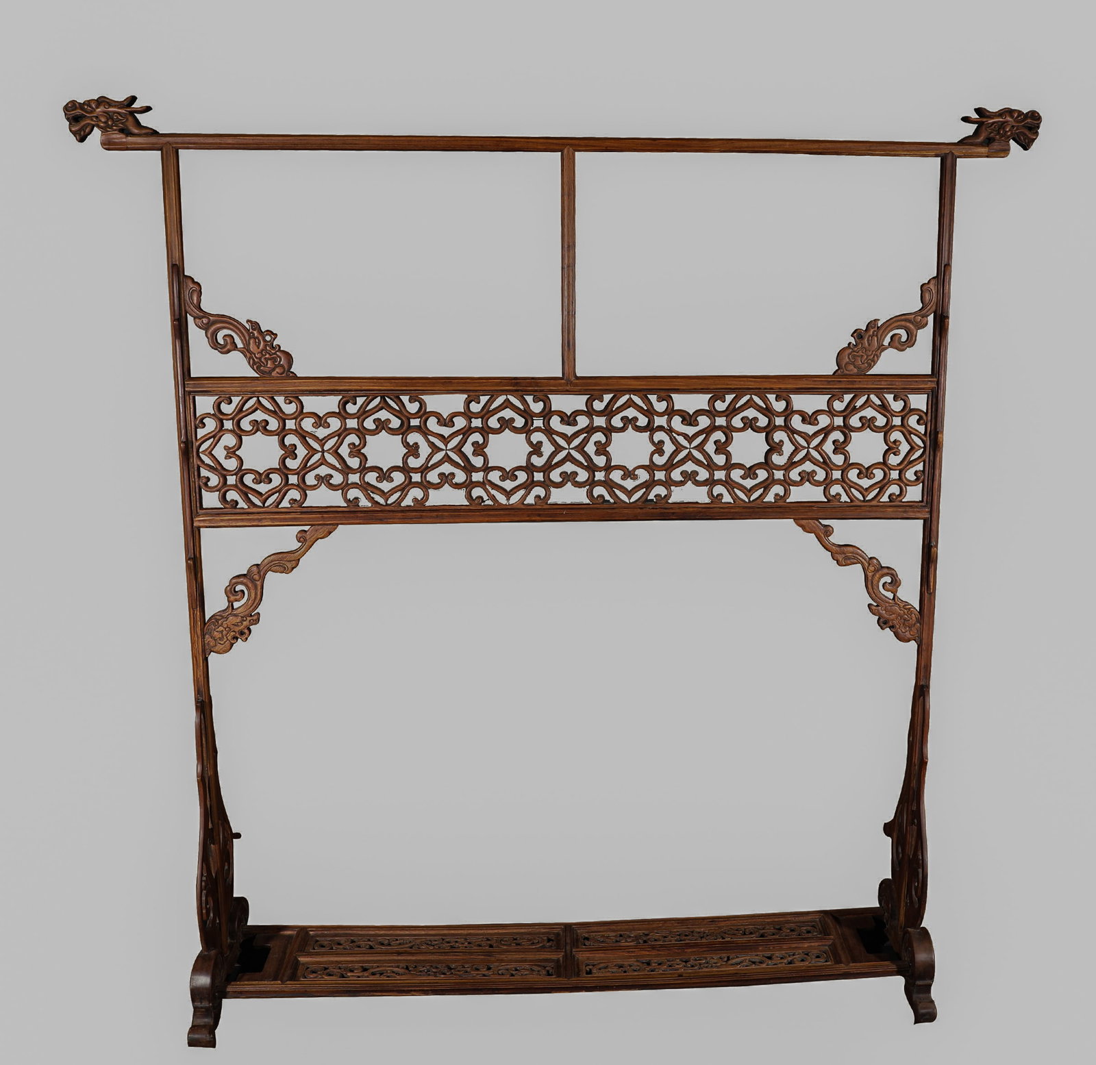 A HANGER MADE OF ROSEWOOD FROM THE QING DYNASTY: Name A HANGER MADE OF ROSEWOOD FROM THE QING DYNASTY Dimensions H:164cm,W:166cm Condition Additional photographs and condition reports are available upon request as a courtesy to our