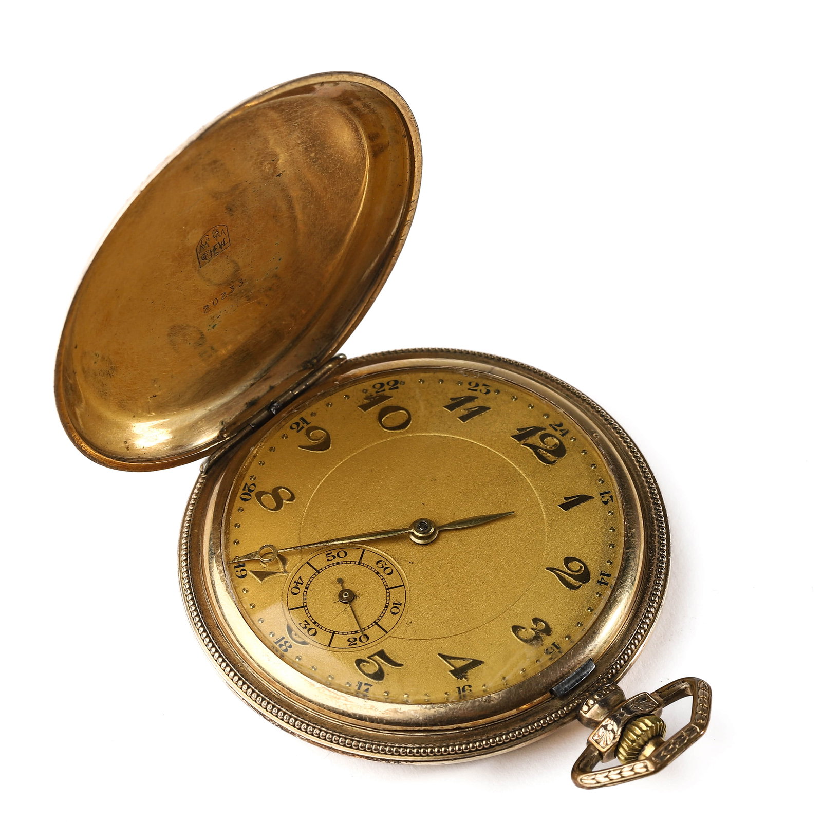 A GOLD-TONE POCKET WATCH WITH CHAIN IN FITTED CASE - 4