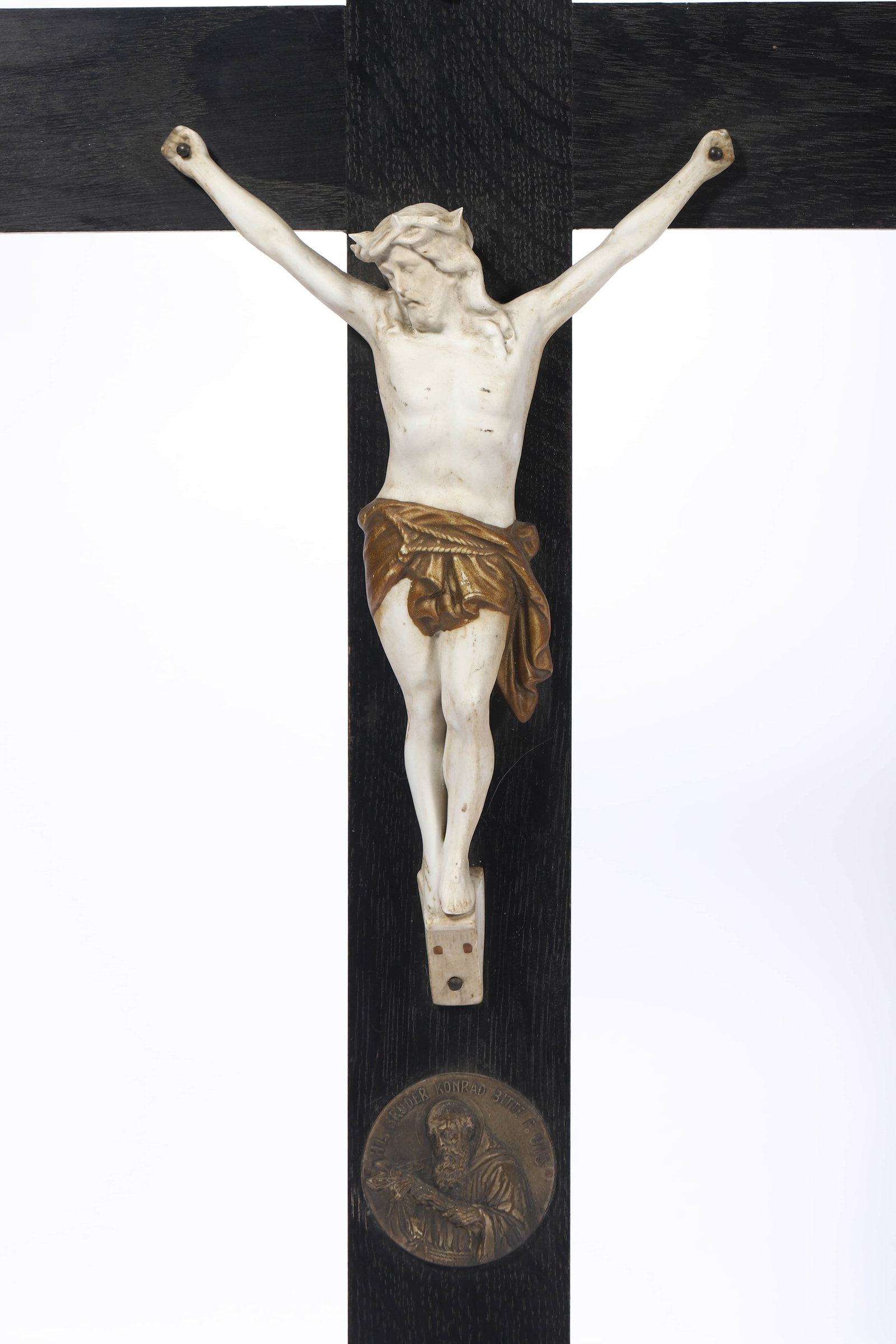 GERMAN SCHOOL, MID-20TH CENTURY - CRUCIFIX WITH SAINT KONRAD MEDALLION. - 2