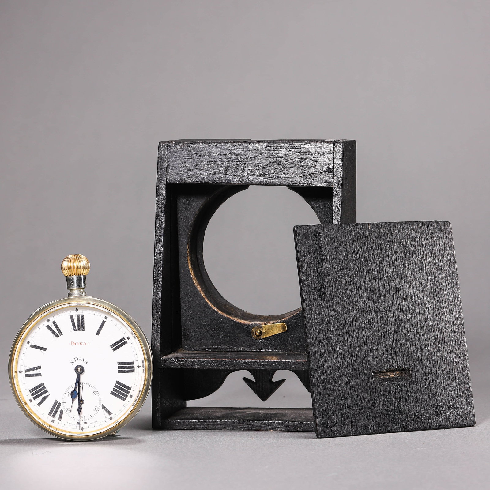 DOXA 8-DAY POCKET WATCH MOUNTED IN A CUSTOM WOODEN DESK STAND - 7