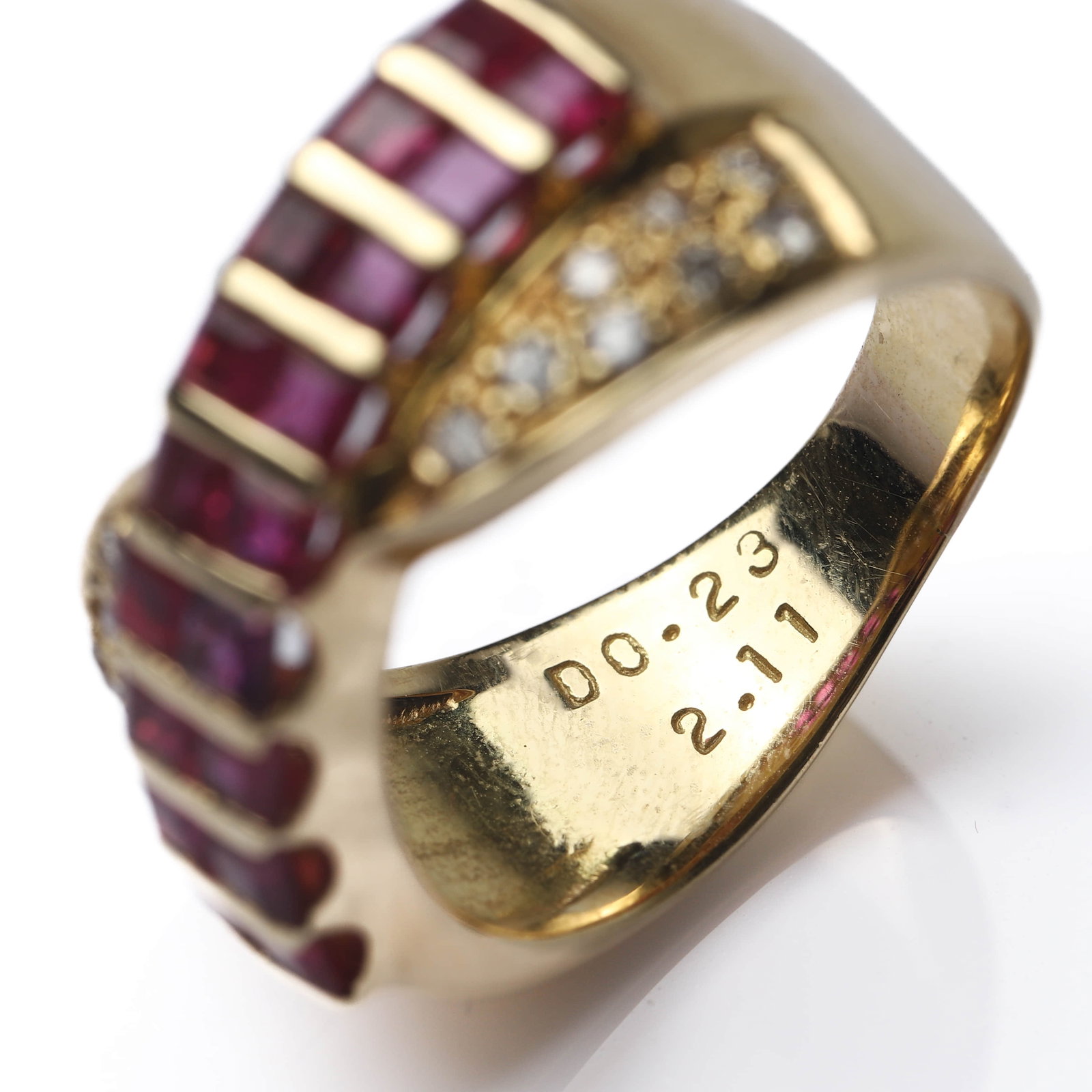 18K GOLD RUBY AND DIAMOND RING - 5