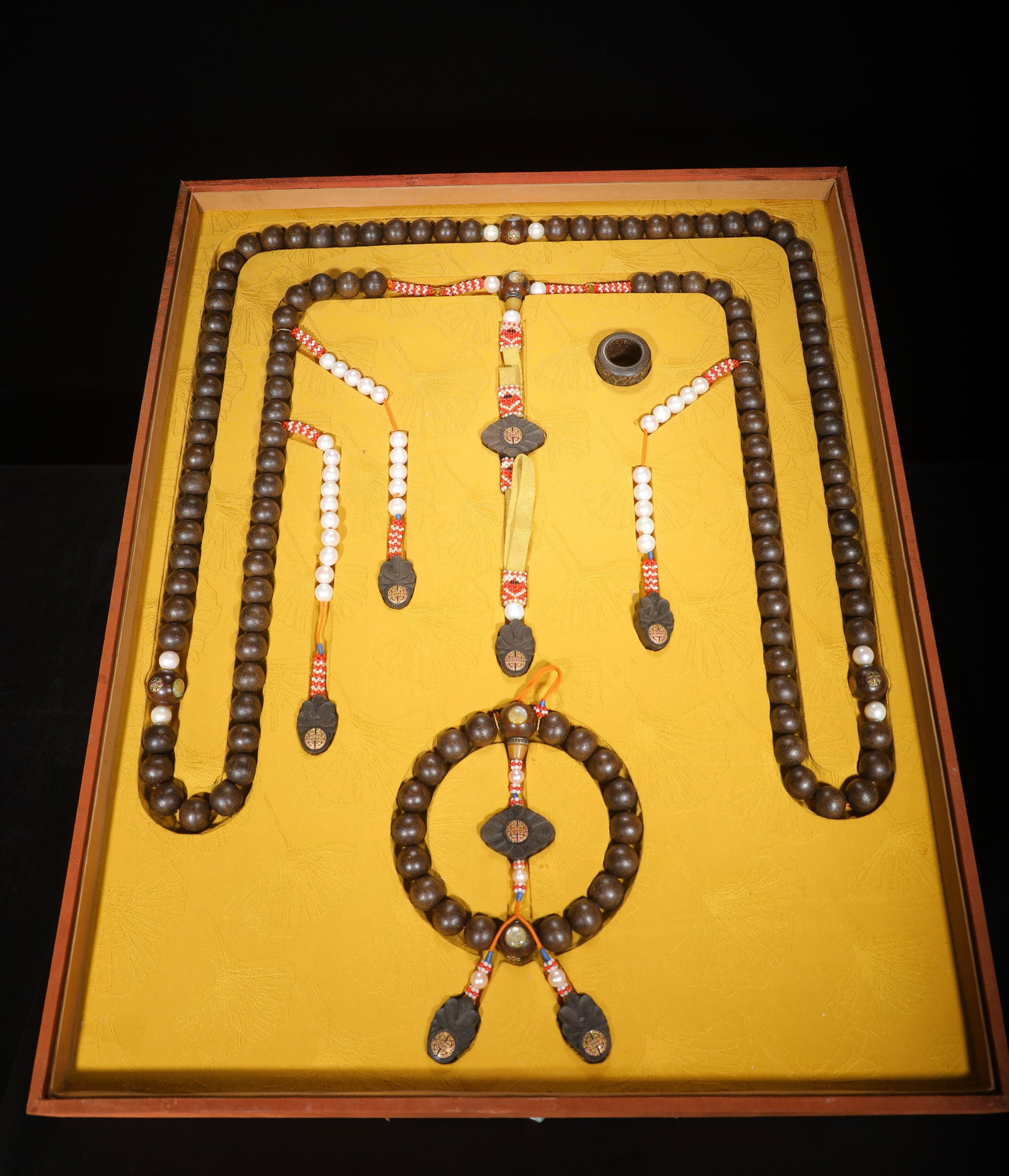 QING DYNASTY AGARWOOD COURT BEADS (WITH MATCHING BRACELET) (1 of 15)