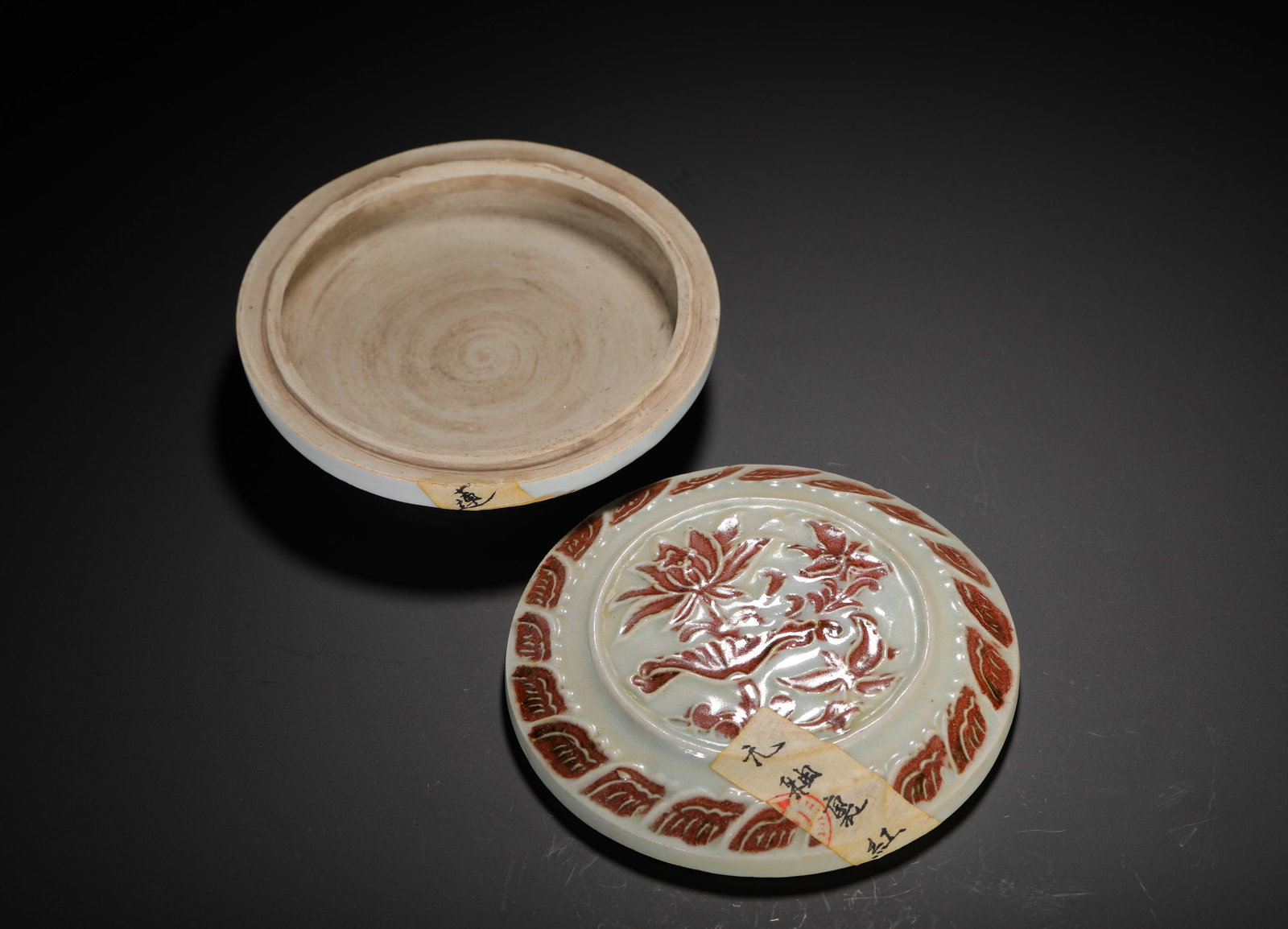 YUAN GLAZED RED LOTUS PATTERNED PRINTED BOX - 5