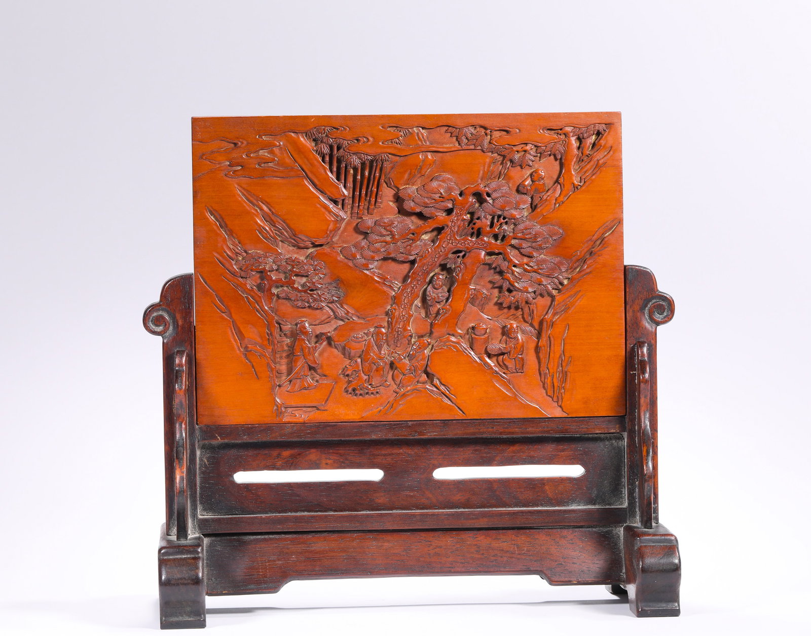A SCREEN OF A REFINED COLLECTION OF LANDSCAPE AND FIGURES CARVED FROM BAMBOO IN THE QING DYNASTY (1 of 9)
