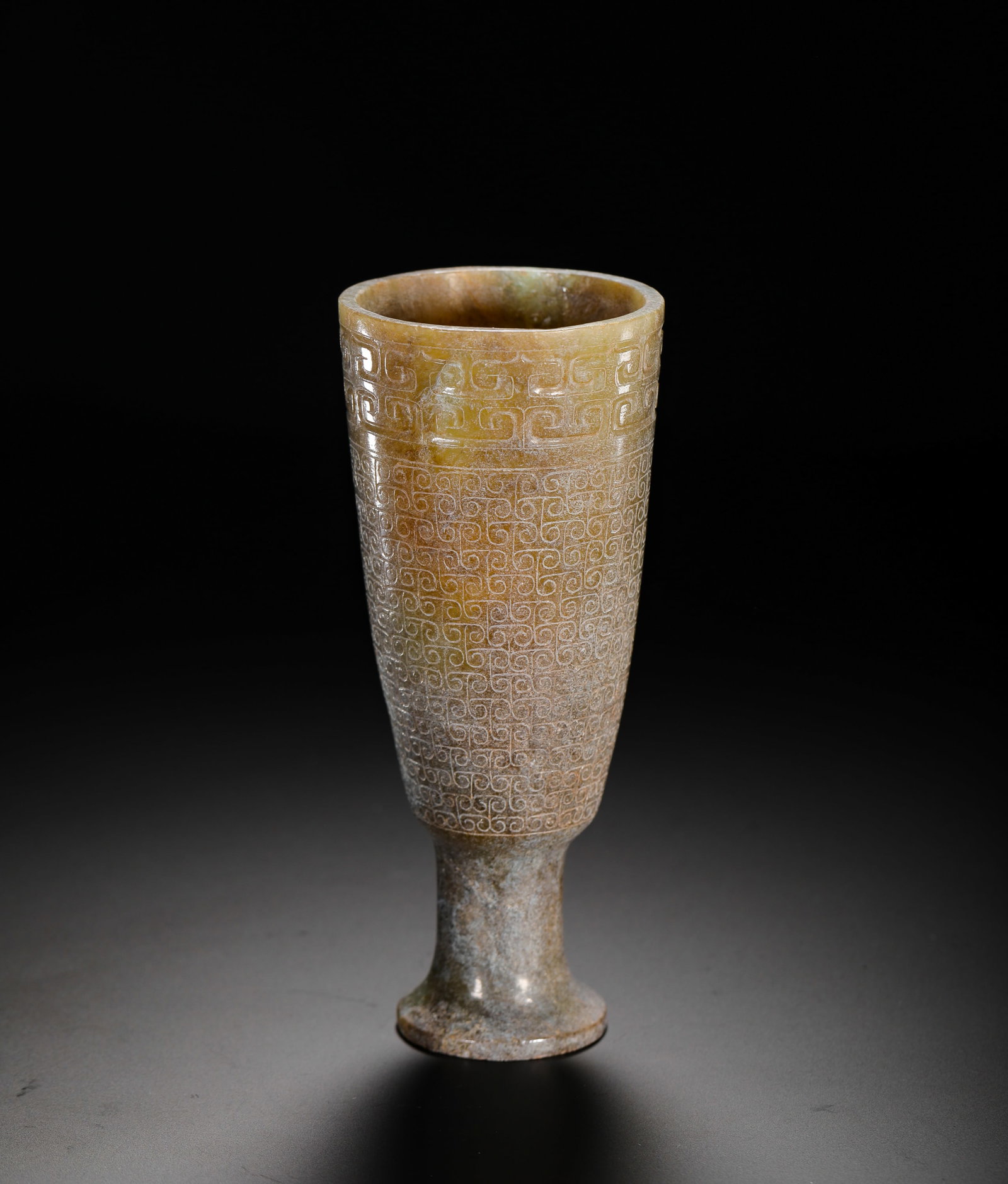 HAN DYNASTY JADE CHI PATTERN CUP HOLDER - 10