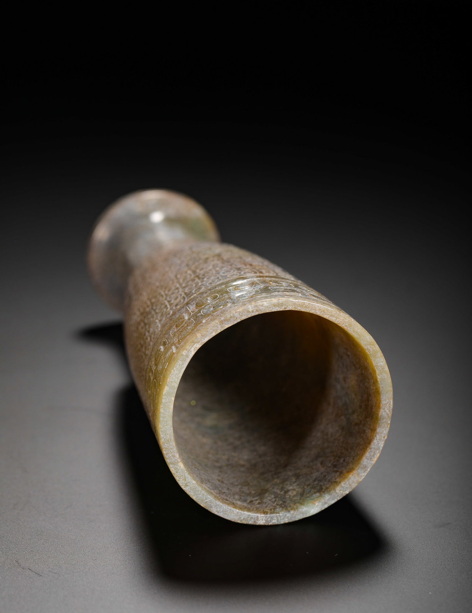HAN DYNASTY JADE CHI PATTERN CUP HOLDER - 12