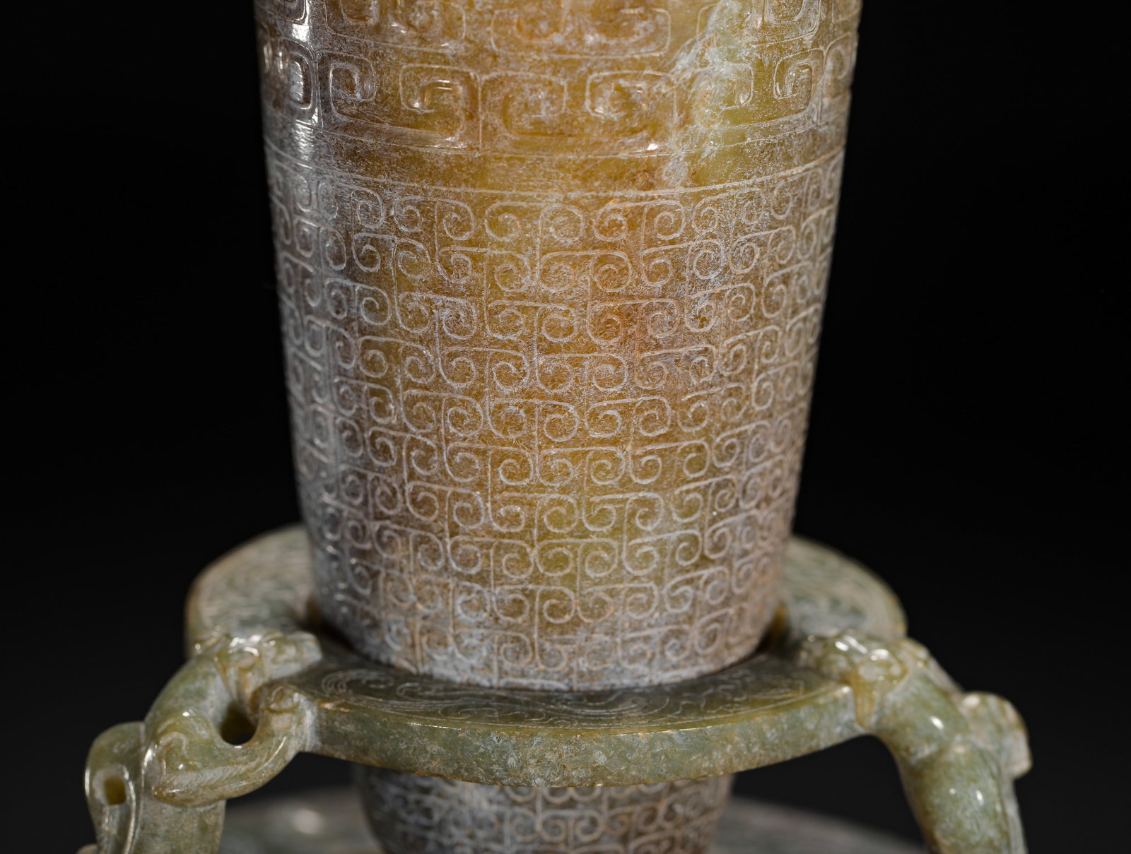 HAN DYNASTY JADE CHI PATTERN CUP HOLDER - 5