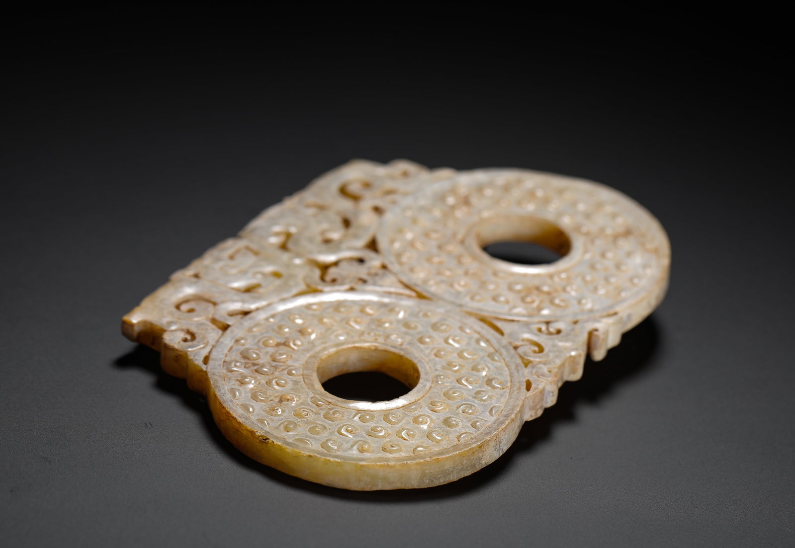 HAN DYNASTY JADE PENDANT WITH DRAGON PATTERN - 10