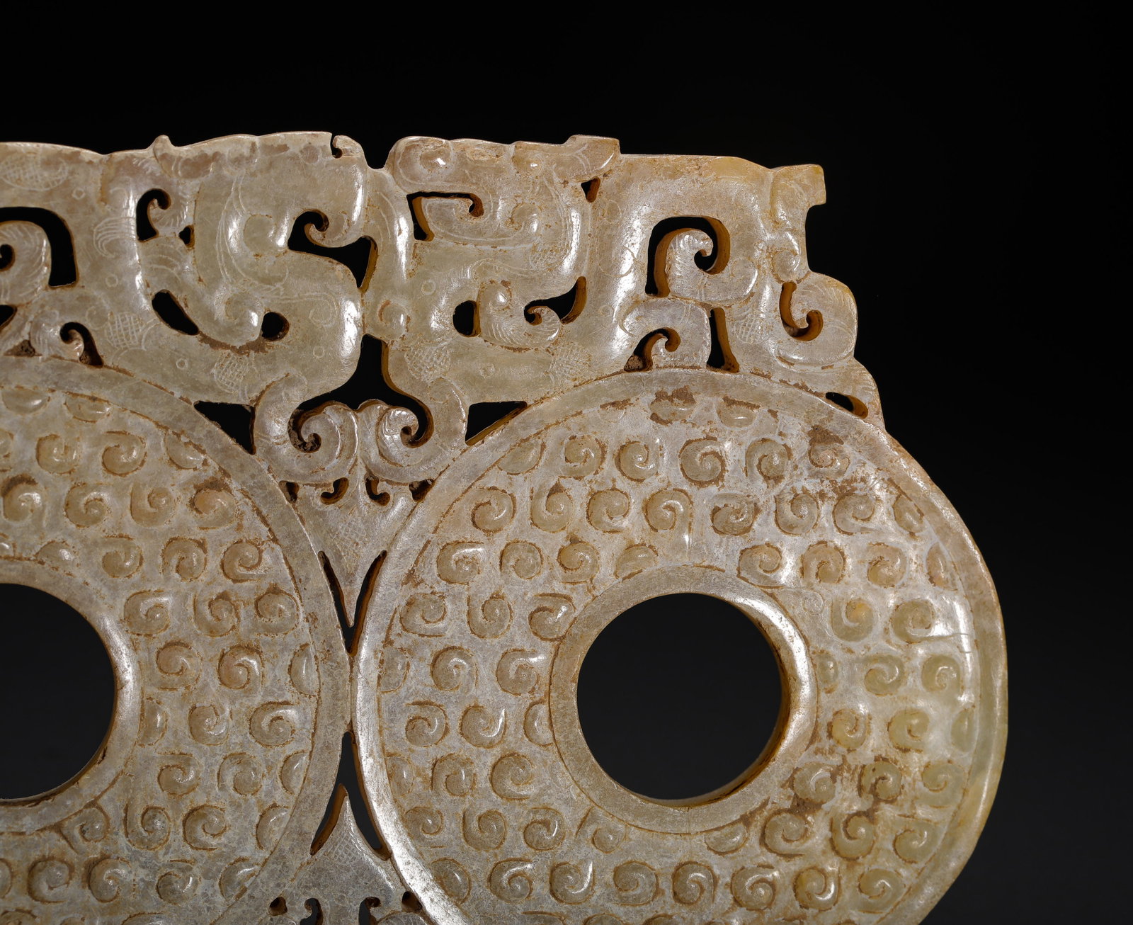 HAN DYNASTY JADE PENDANT WITH DRAGON PATTERN - 2