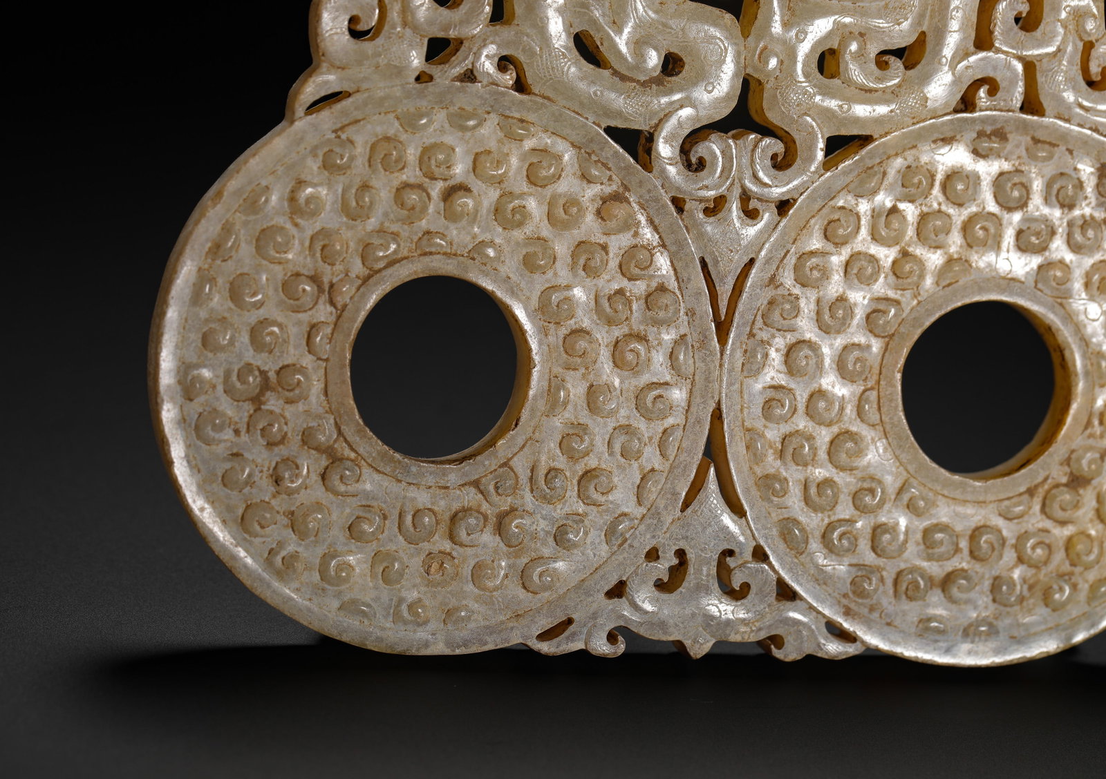 HAN DYNASTY JADE PENDANT WITH DRAGON PATTERN - 5