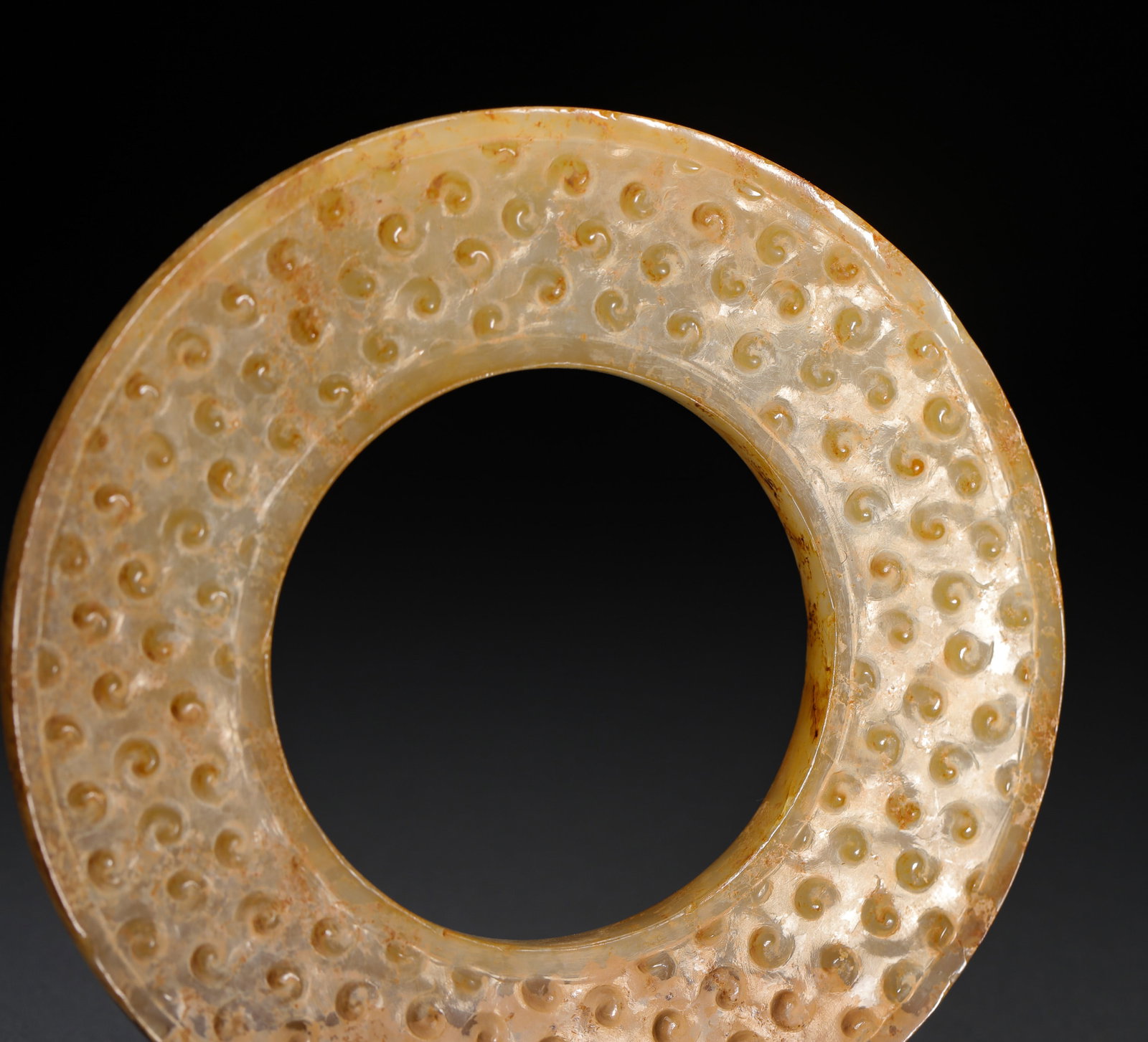HAN DYNASTY JADE GRAIN PATTERN RING - 2