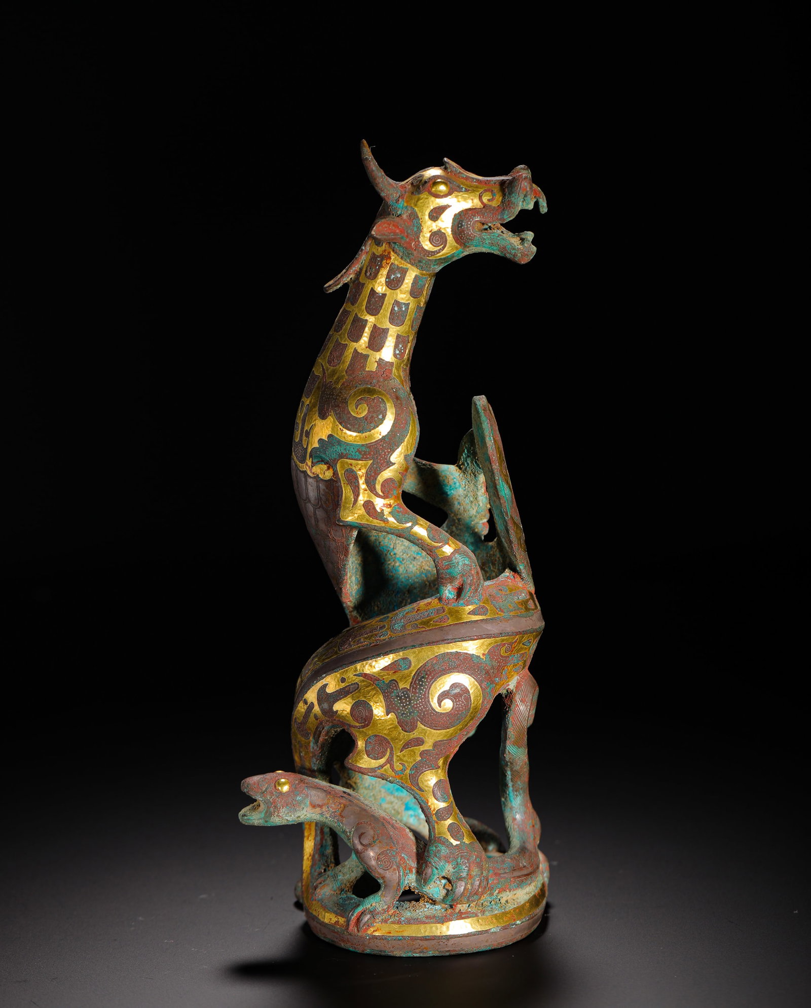 BRONZE INLAID WITH GOLD AUSPICIOUS BEAST FROM THE WARRING STATES PERIOD (1 of 10)