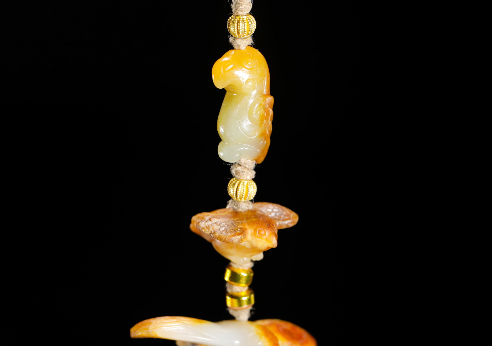 HAN DYNASTY JADE BIRD-PATTERNED PENDANTS - 2