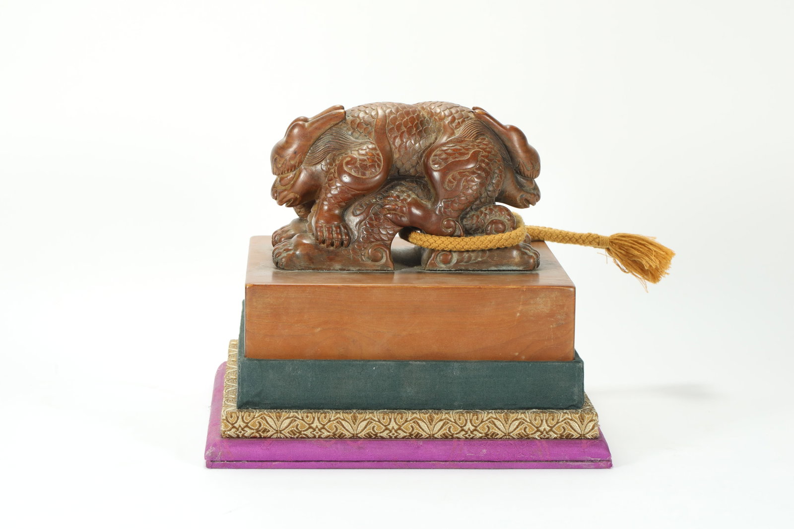 QING DYNASTY SANDALWOOD DRAGON-KNOB SEAL (1 of 6)