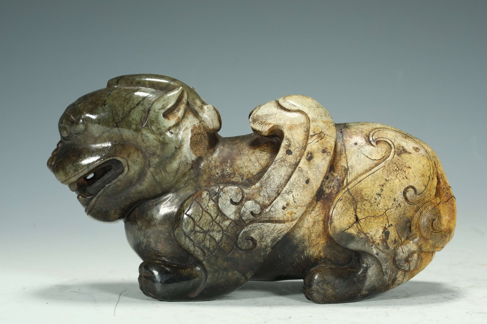 MING DYNASTY HETIAN JADE AUSPICIOUS BEAST (1 of 6)