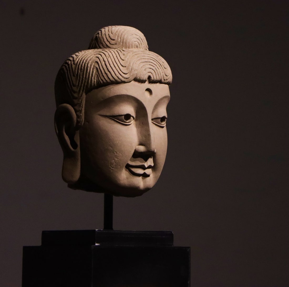 GREAT WEI STONE BUDDHA HEAD: H:33CM