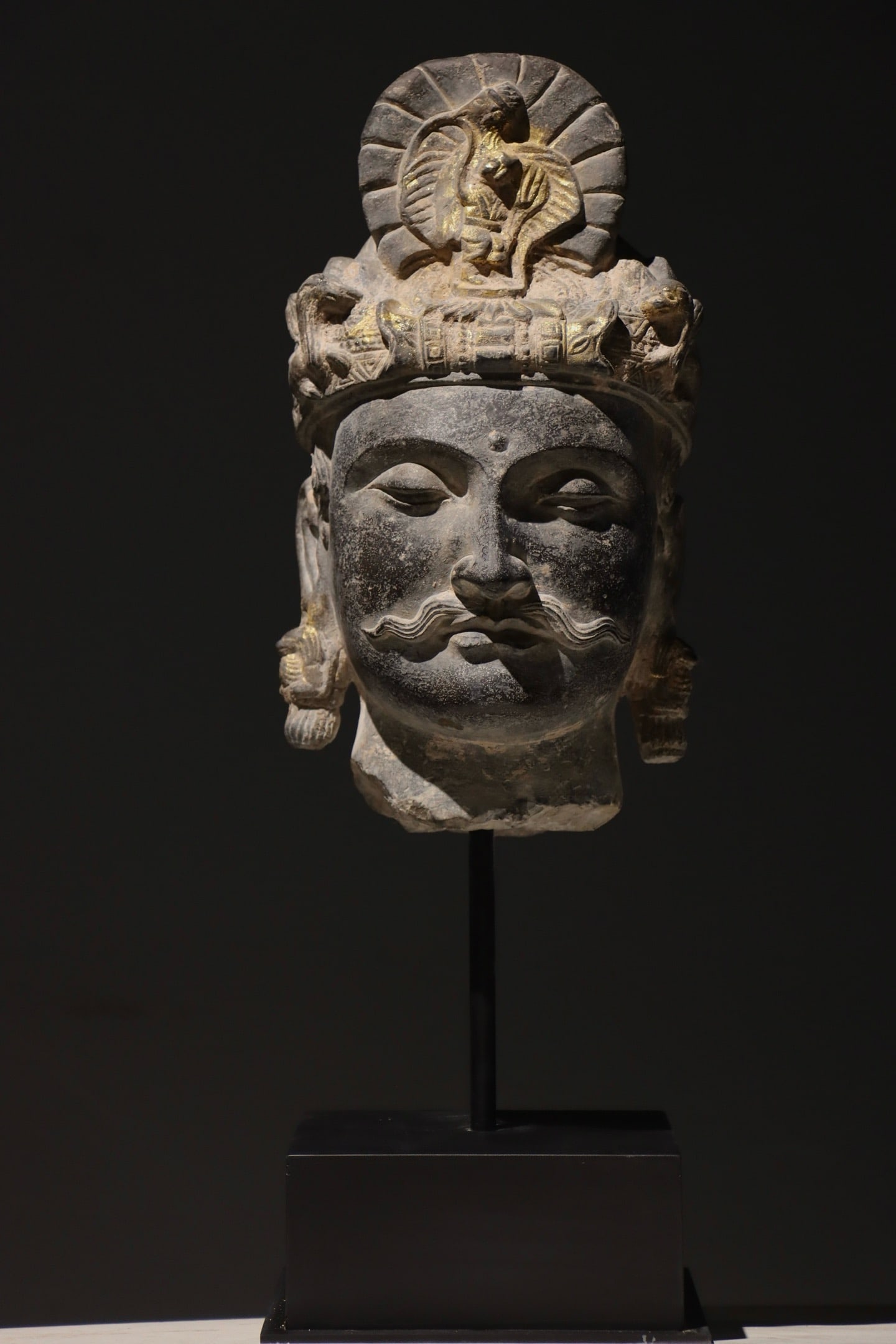 GANDHARA BLACK STONE BUDDHA HEAD: H:33CM