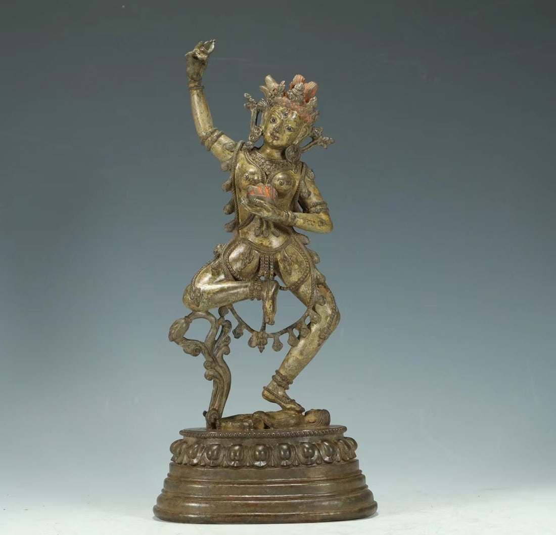 TARA IN THE MING DYNASTY: H:22CM L:8CM