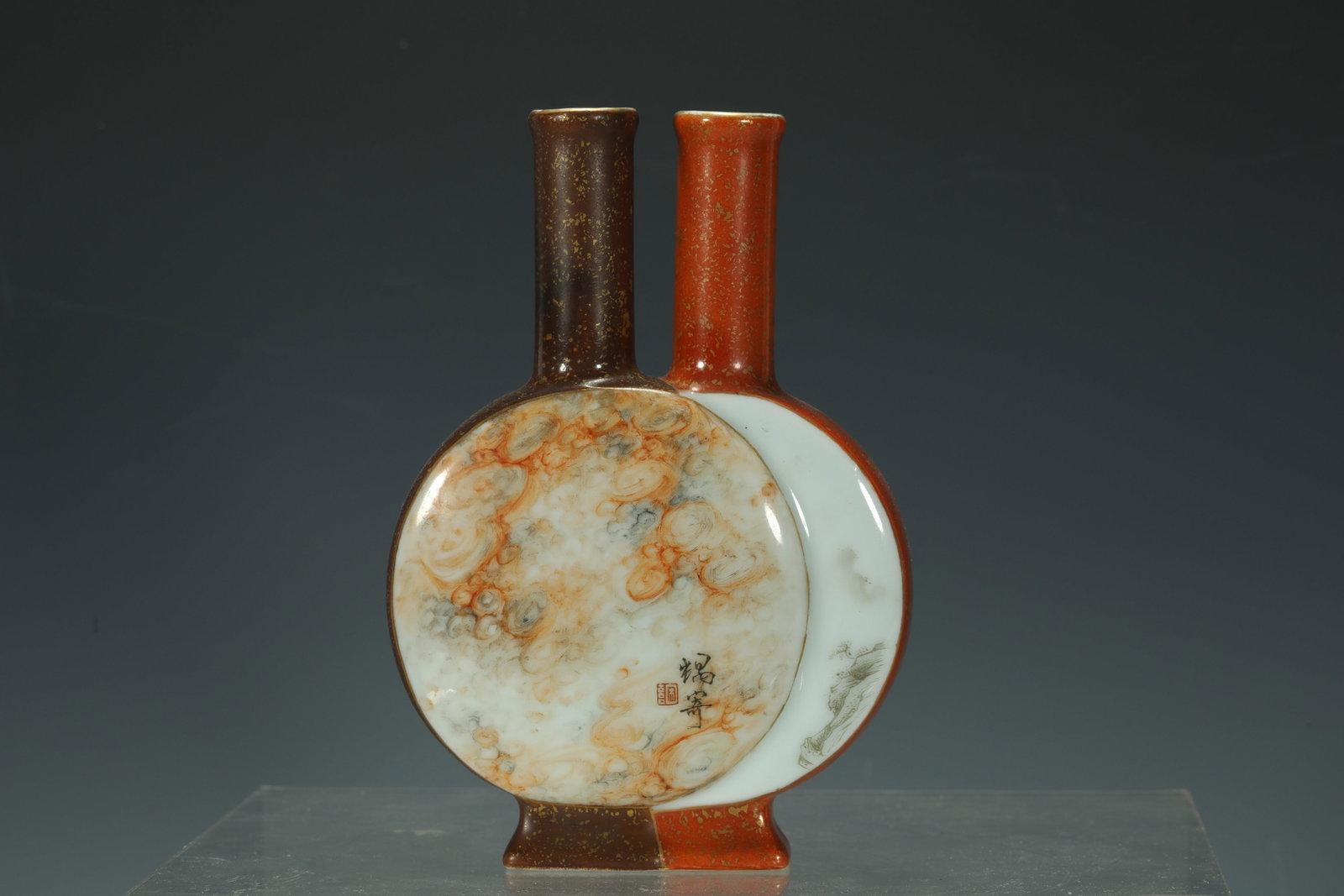 QING DYNASTY TANG YING DOUBLE-LINKED VASE (1 of 7)