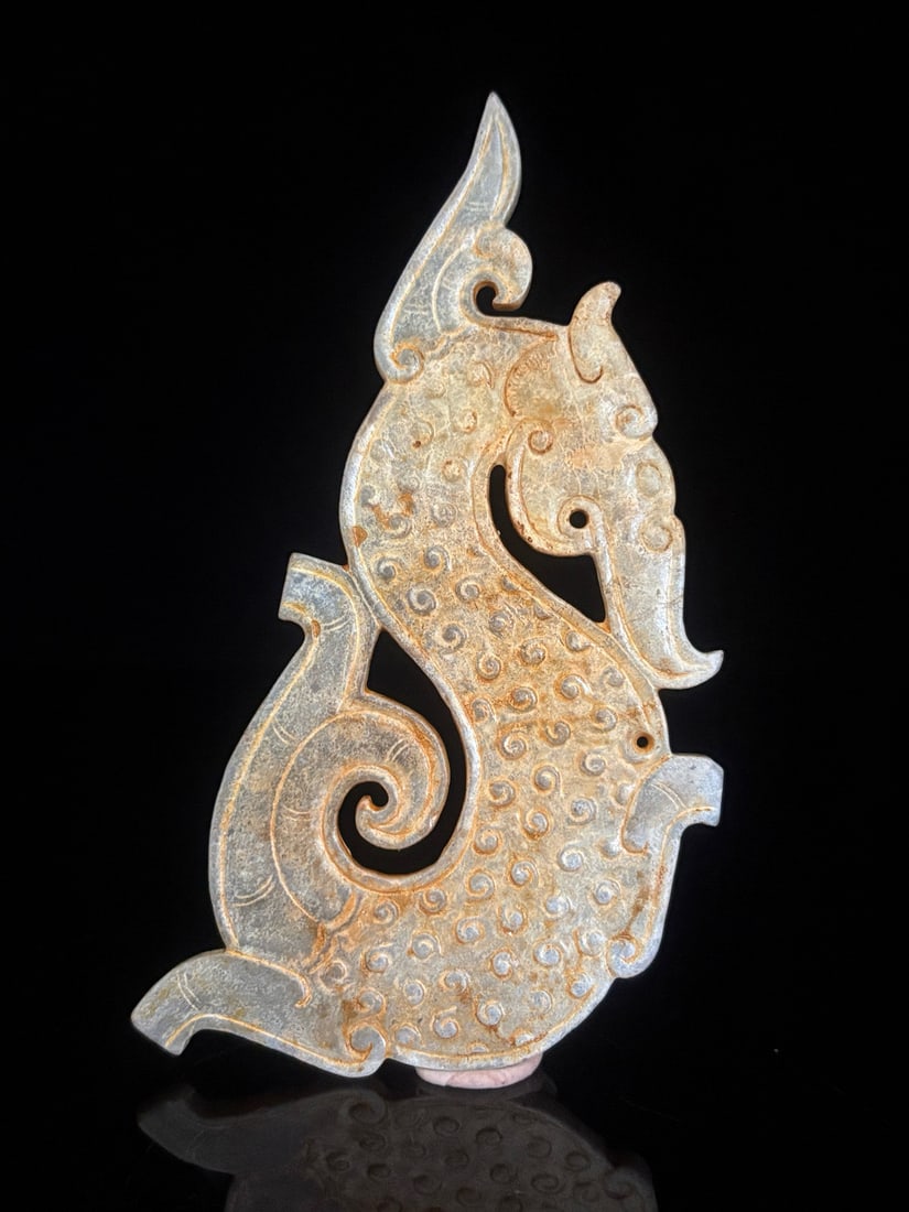 WARRING STATES JADE DRAGON: H:15CM L:7CM
