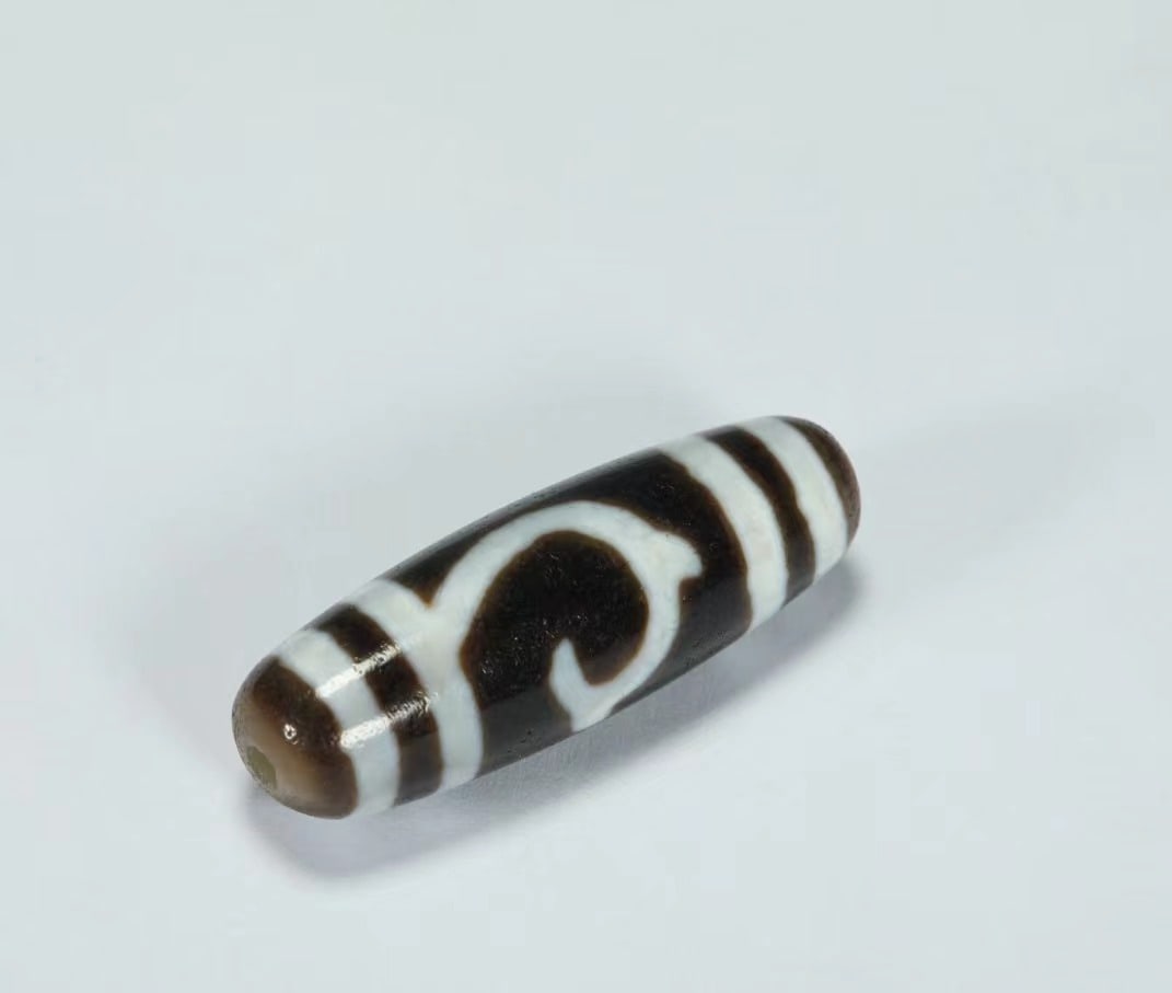 TANG DYNASTY DZI BEADS: L:4CM