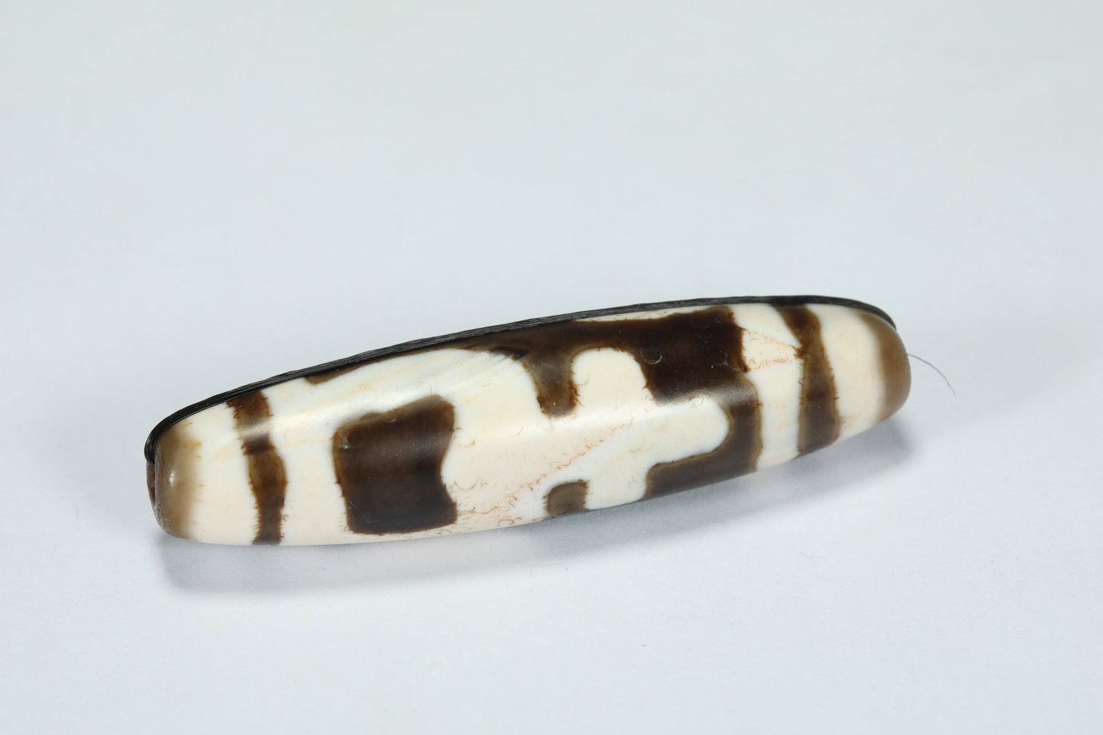 TANG DYNASTY DZI BEADS: L:5.3CM