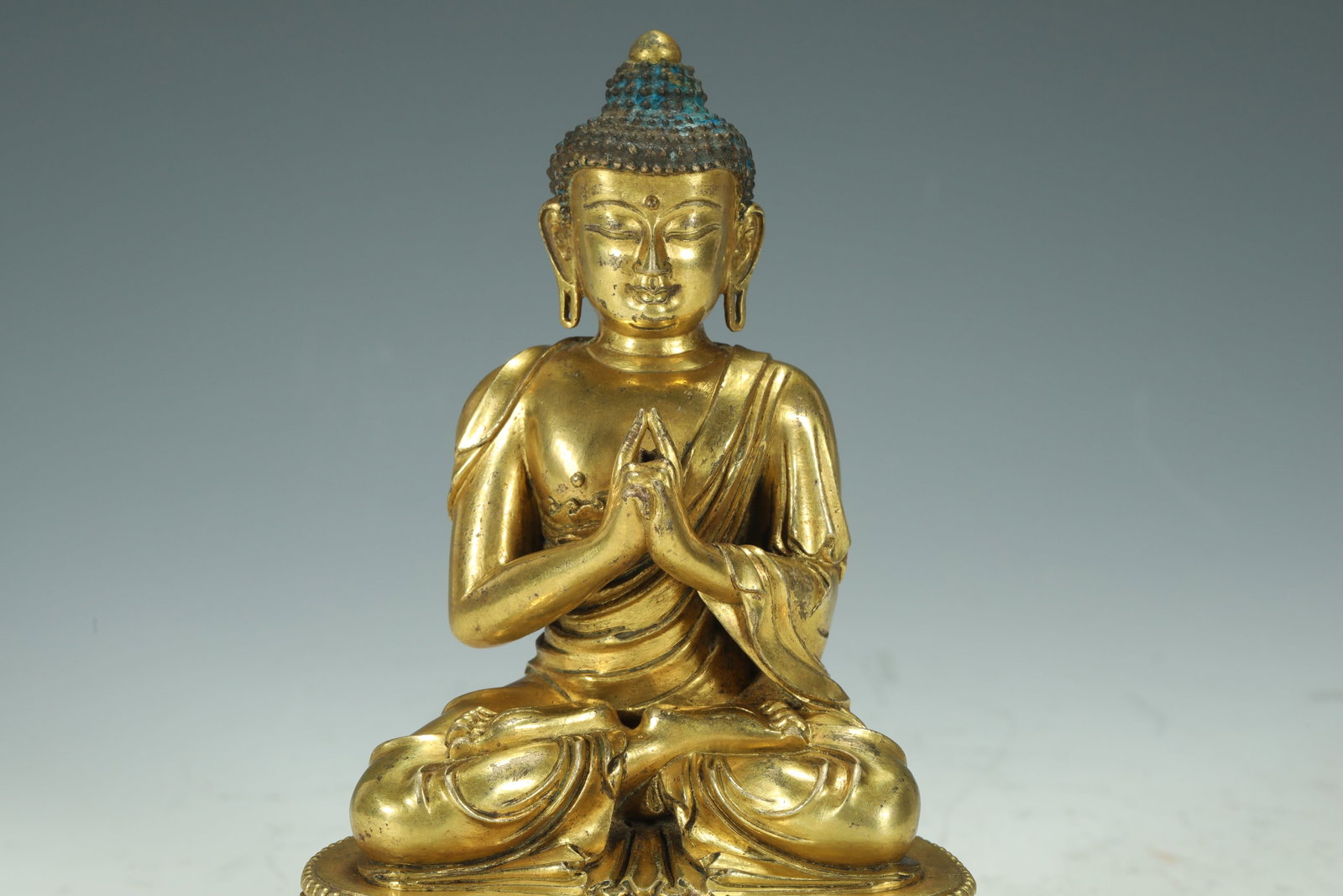 GILDED VAIROCANA BUDDHA OF THE MING DYNASTY: H:14.5CM